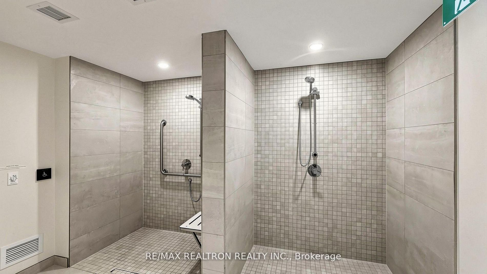 7 Golden Lion Heights N1105 Property Photo 45