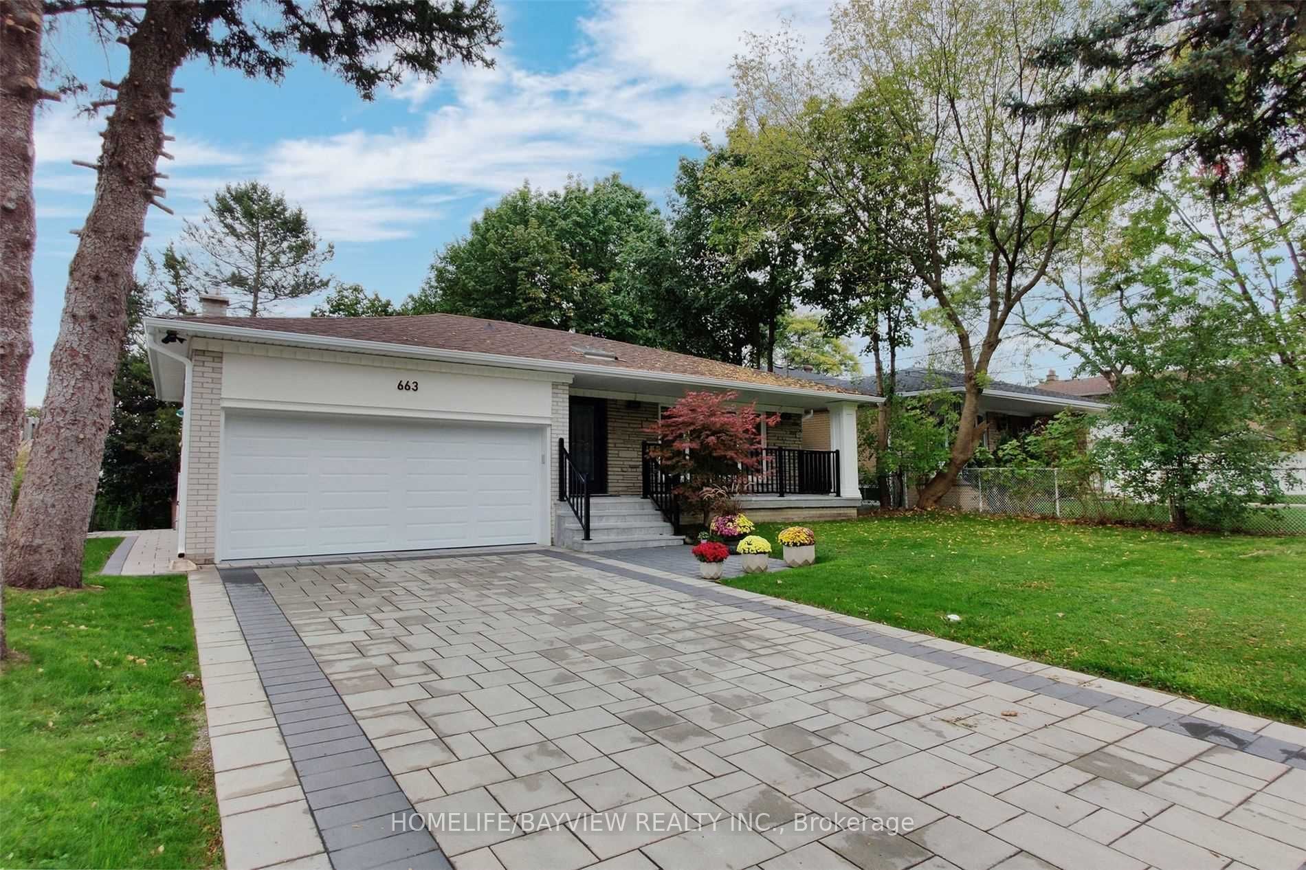 663 Conacher (lower) Drive Property Photo 3