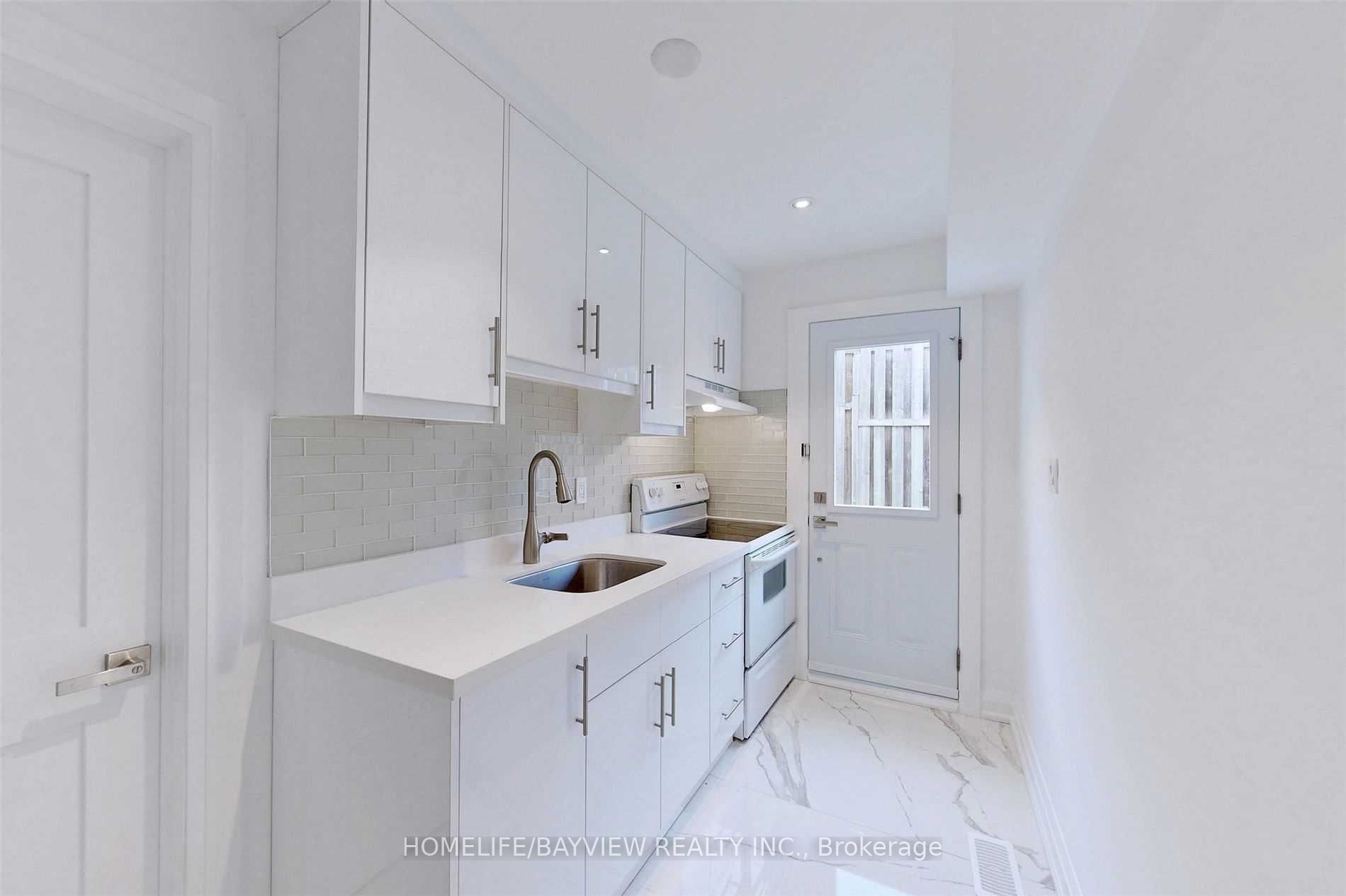 663 Conacher (lower) Drive Property Photo 10
