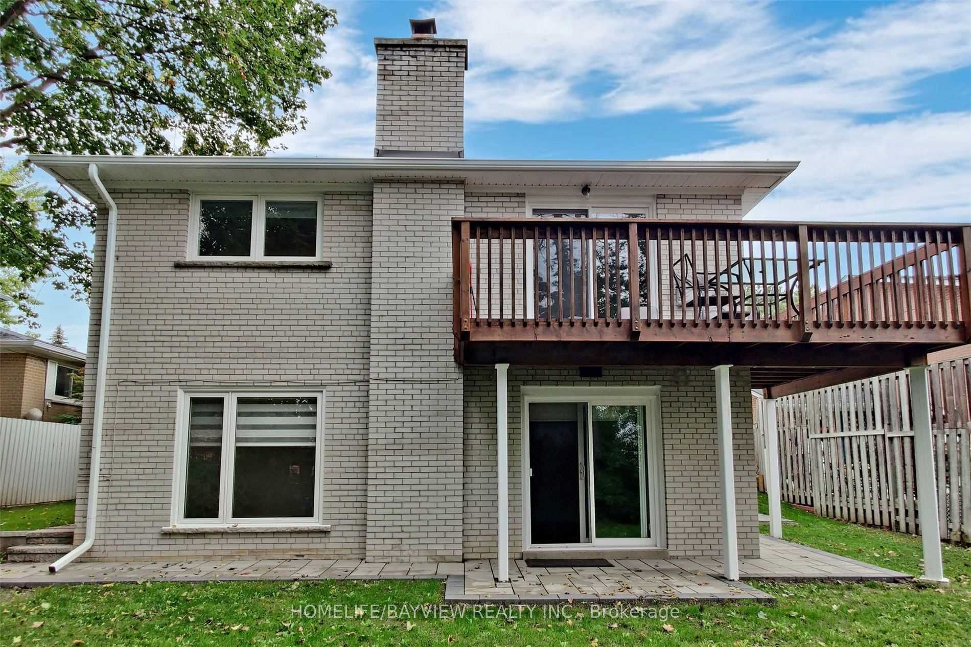 663 Conacher (lower) Drive Property Photo 18