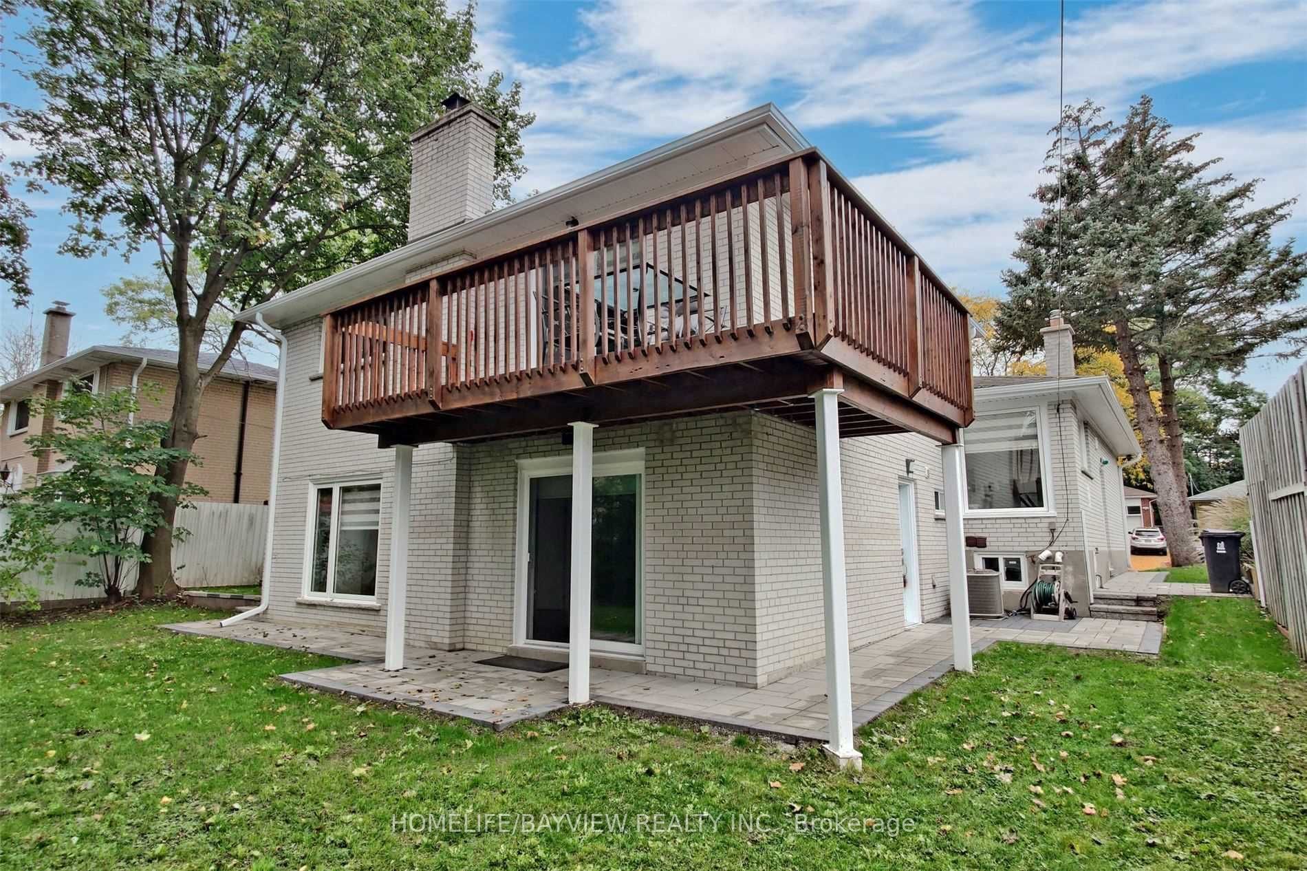 663 Conacher (lower) Drive Property Photo 19