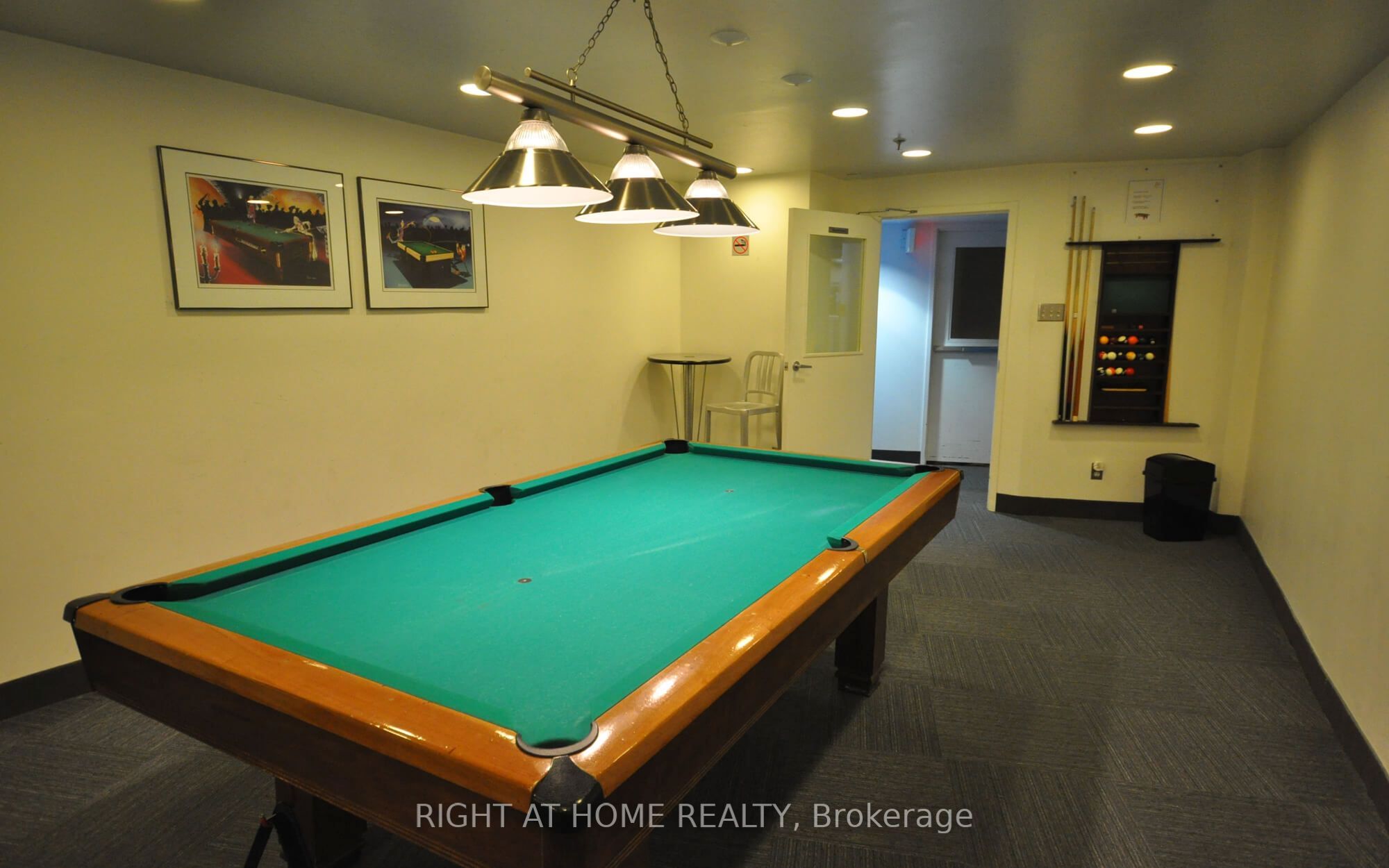 99 Harbour Square 2012 Property Photo 28