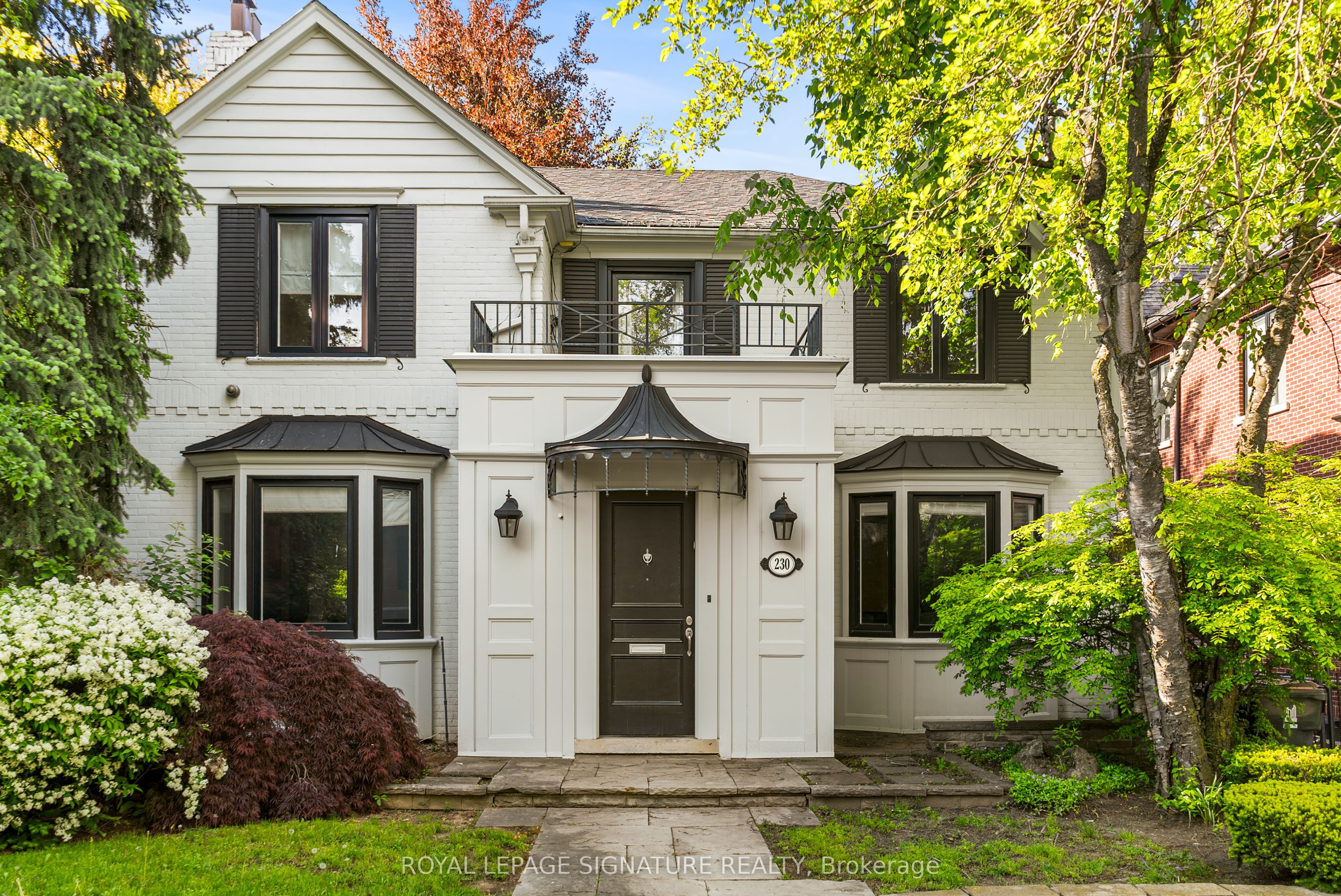 230 Strathallan Wood Property Photo 4