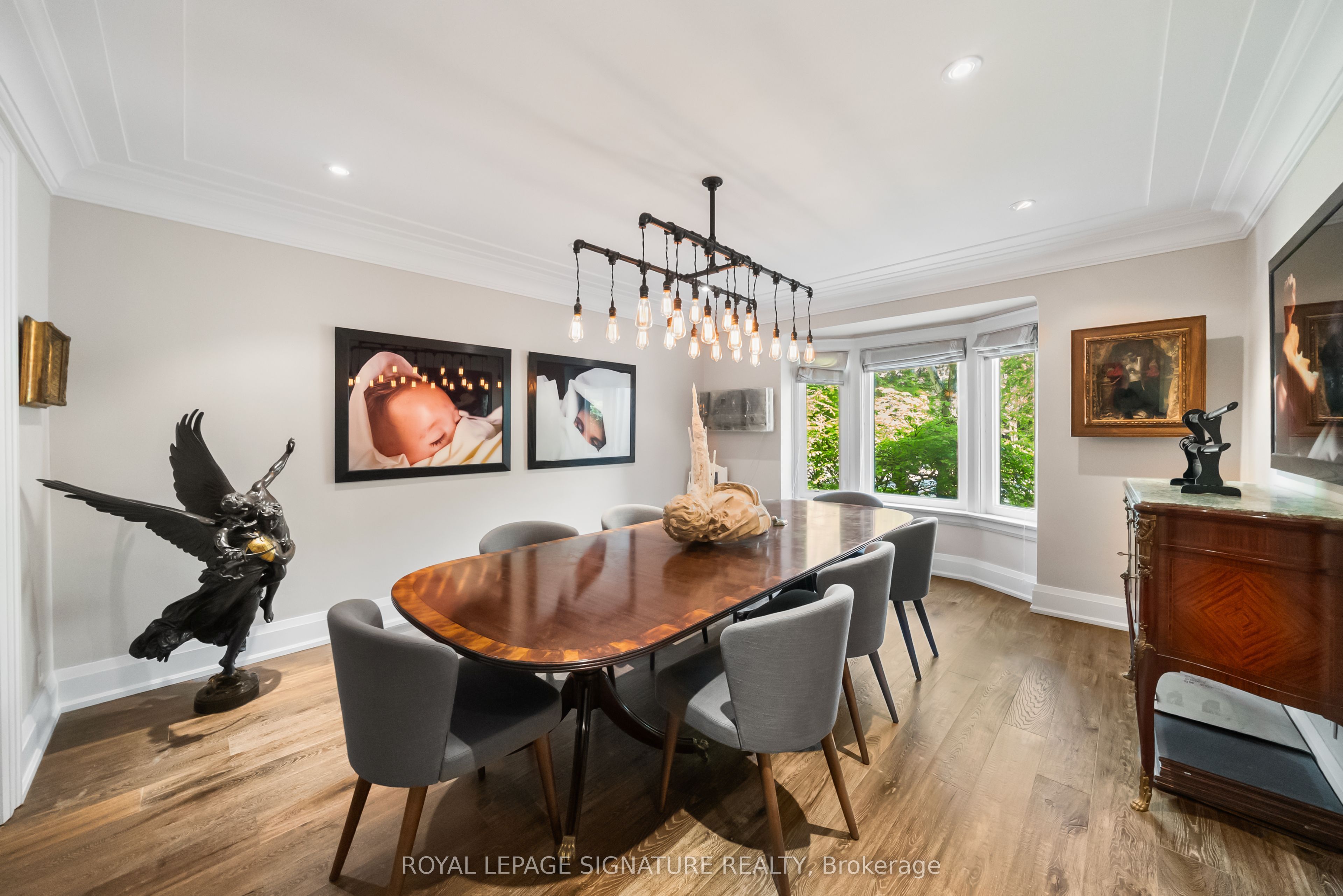 230 Strathallan Wood Property Photo 11