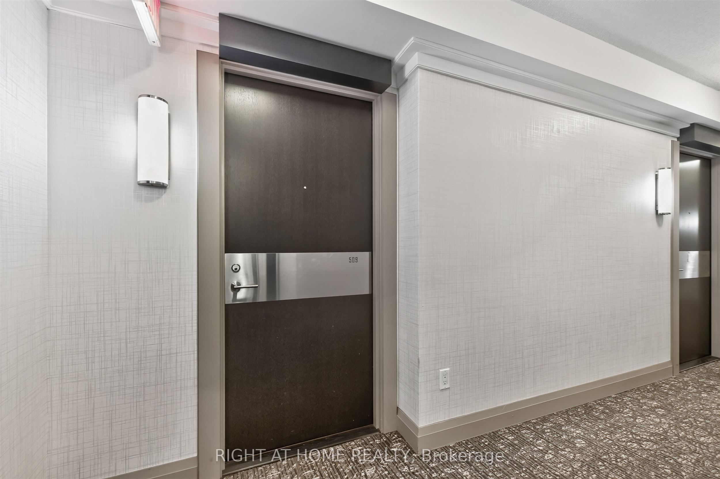18 Graydon Hall Drive 509 Property Photo 8