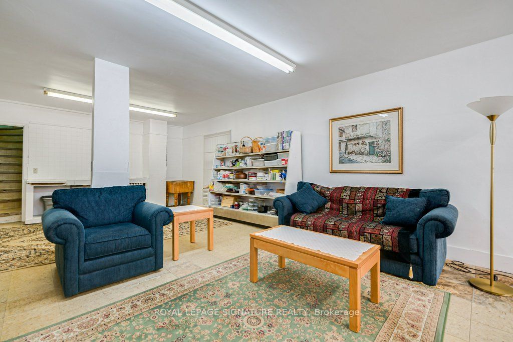 724 Vaughan Road Property Photo 1