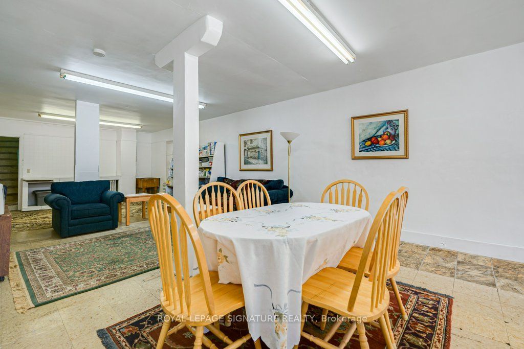 724 Vaughan Road Property Photo 2