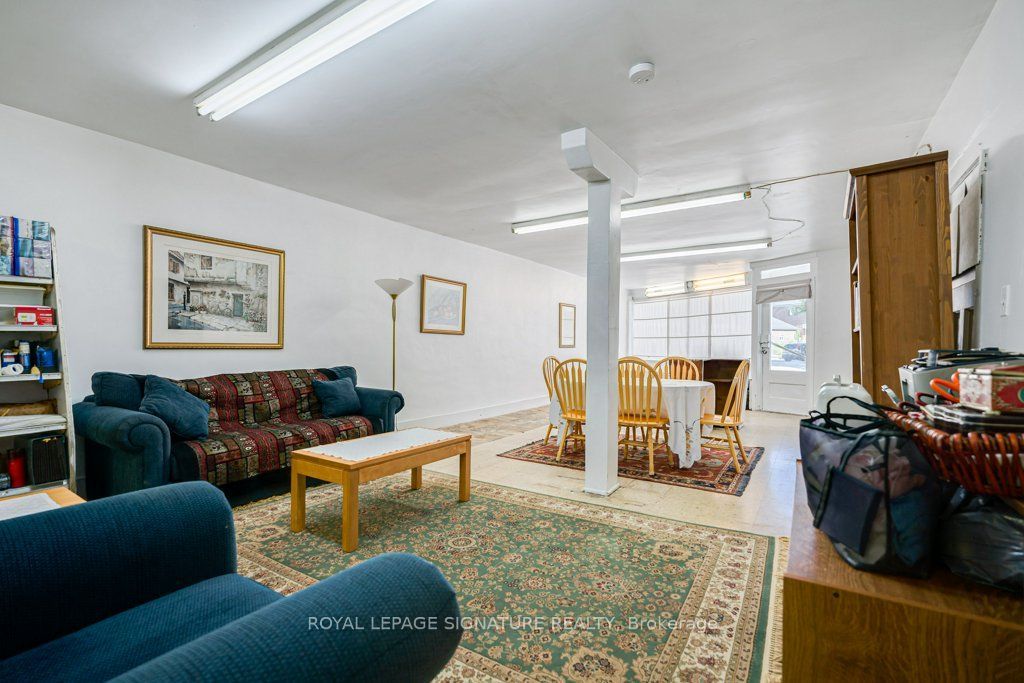 724 Vaughan Road Property Photo 5