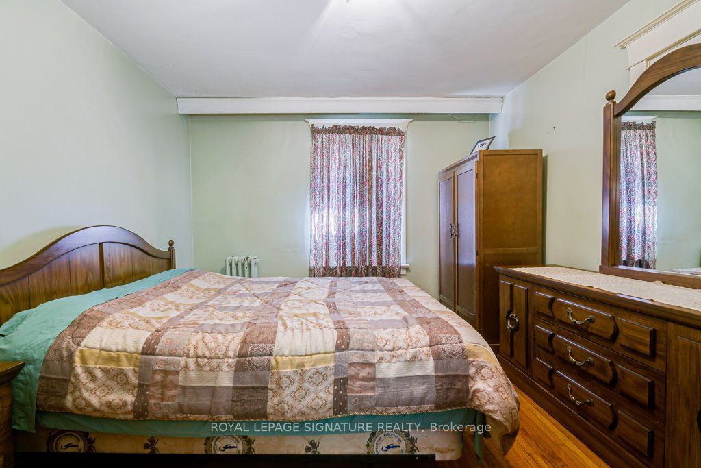 724 Vaughan Road Property Photo 17