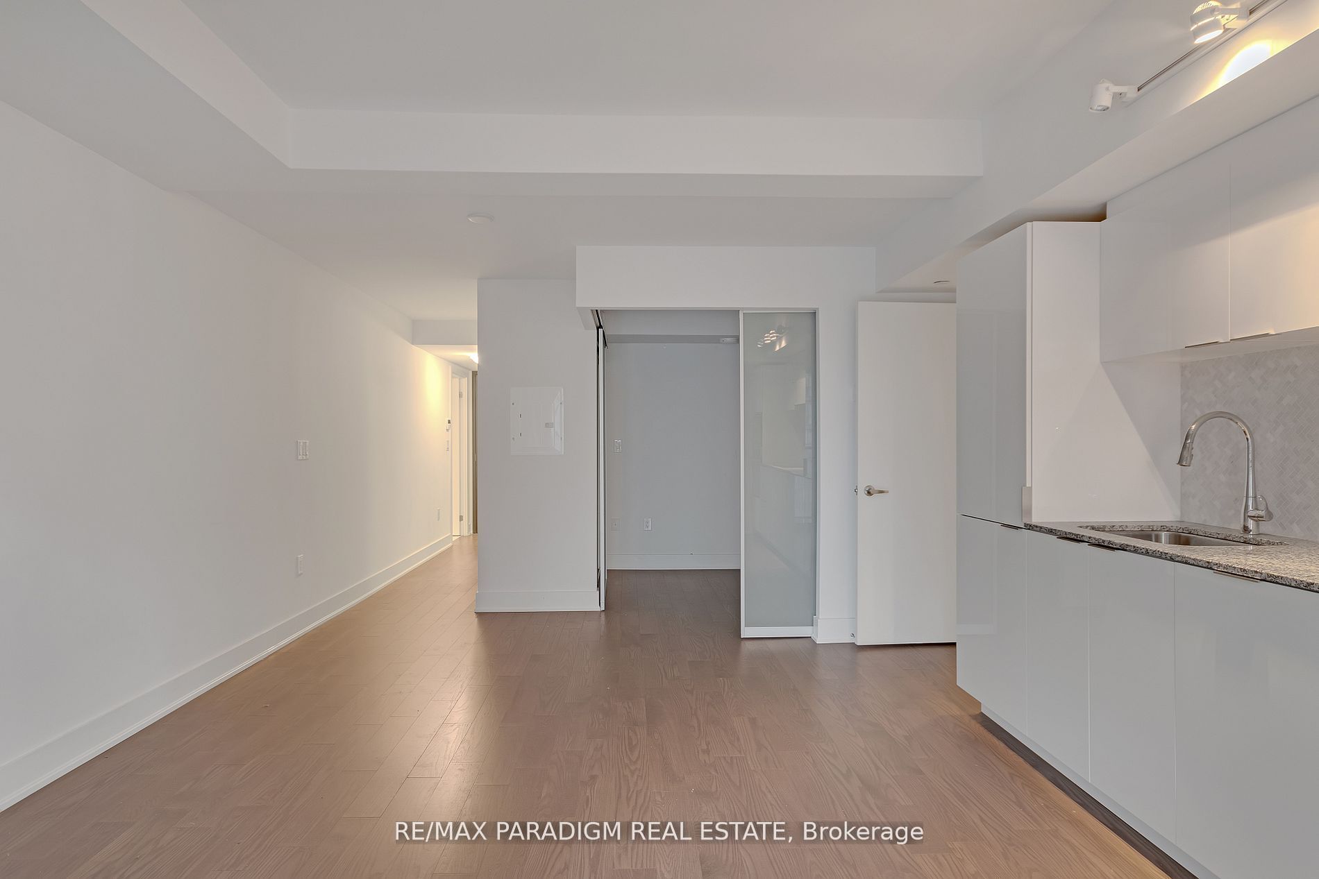 955 Bay Street 2501 Property Photo 10