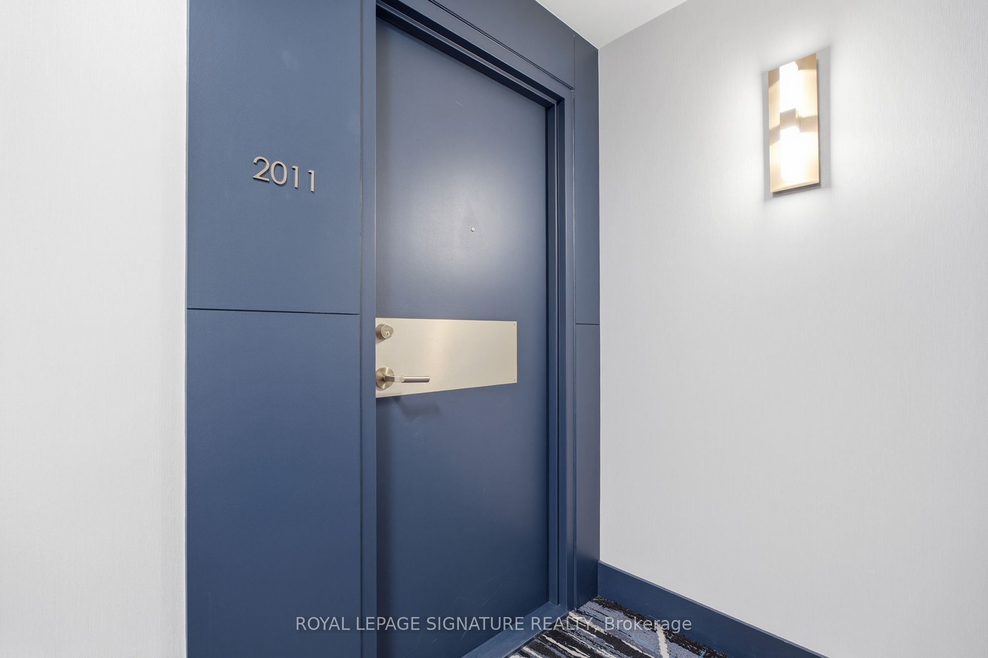 18 Yonge Street 2011 Property Photo 7