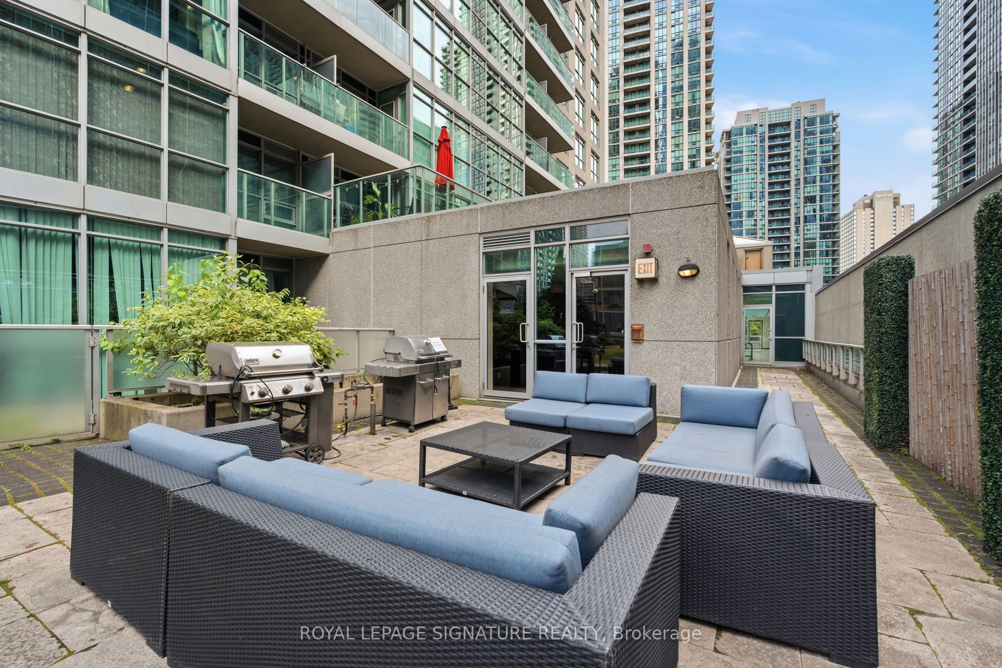 18 Yonge Street 2011 Property Photo 37