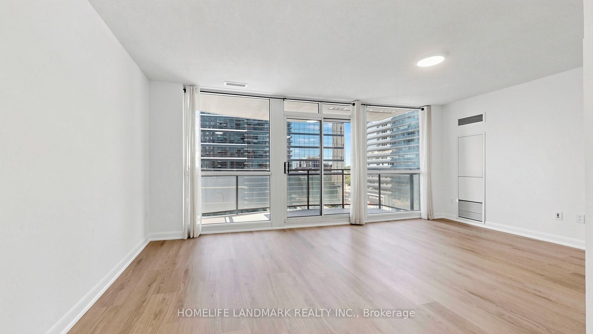 33 Sheppard Avenue E 1105 Property Photo 2