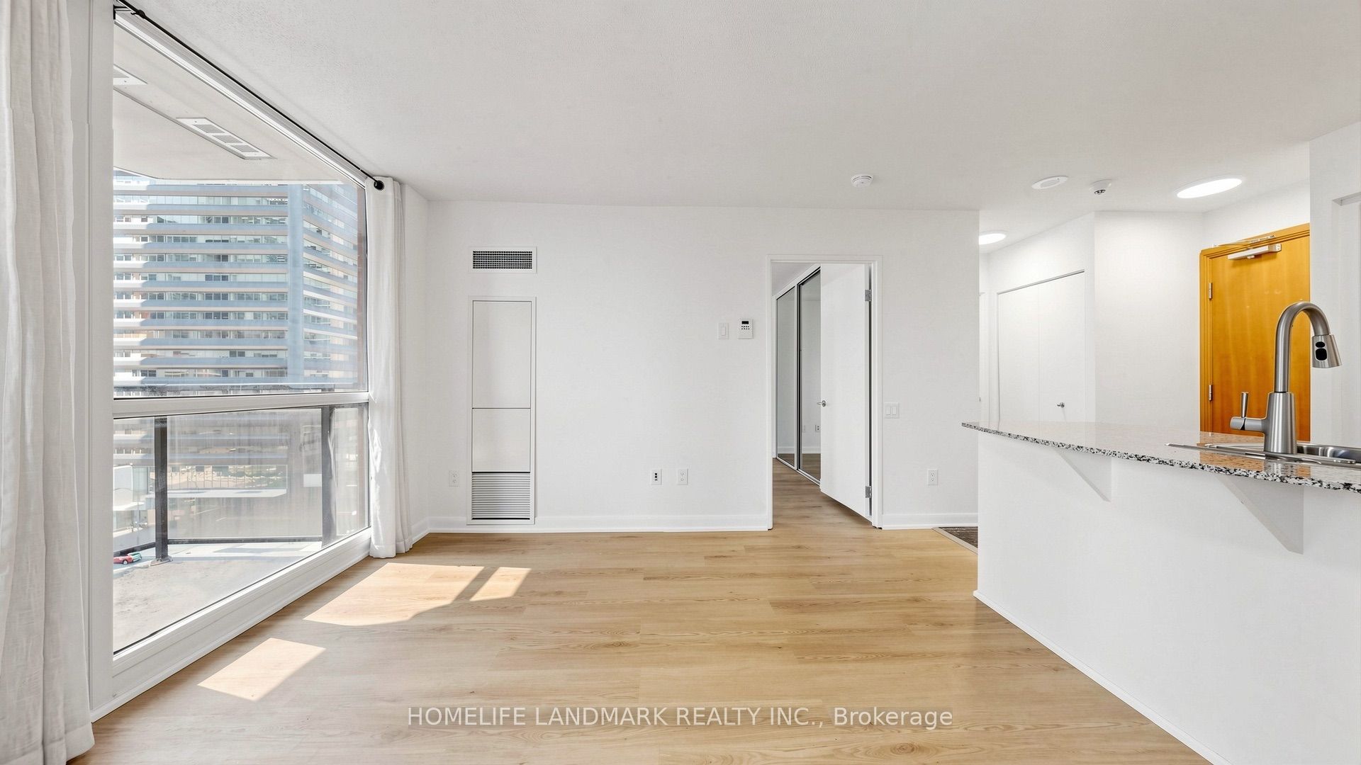 33 Sheppard Avenue E 1105 Property Photo 5
