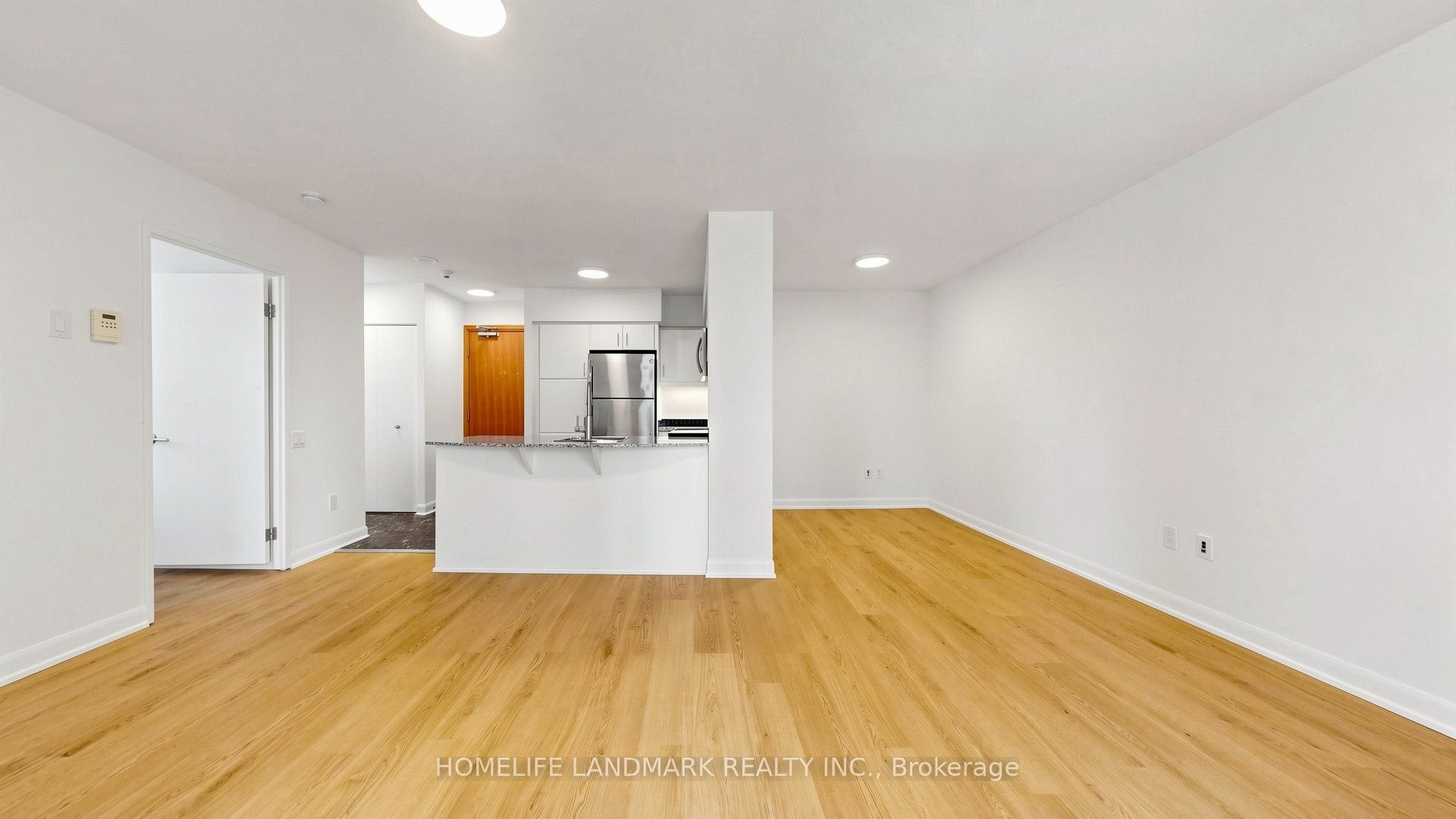 33 Sheppard Avenue E 1105 Property Photo 8
