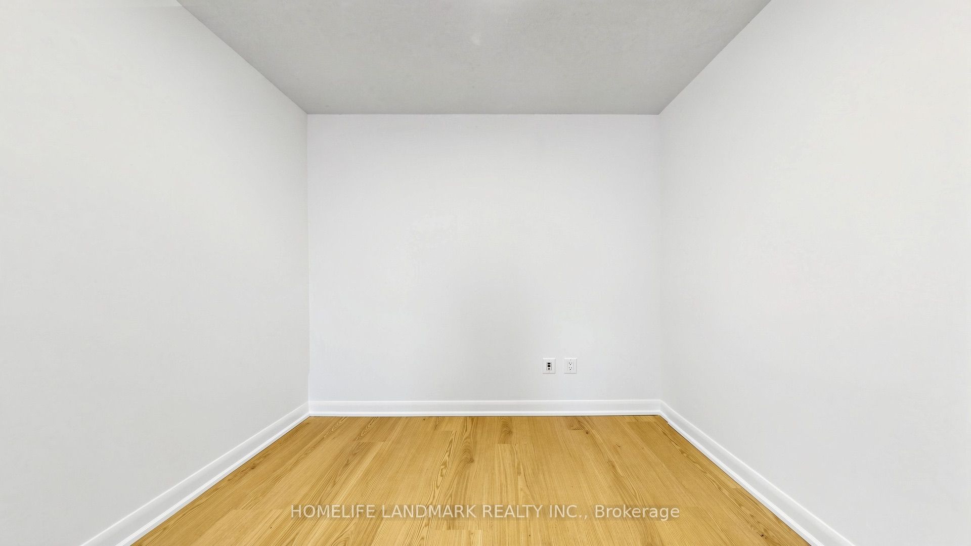 33 Sheppard Avenue E 1105 Property Photo 11