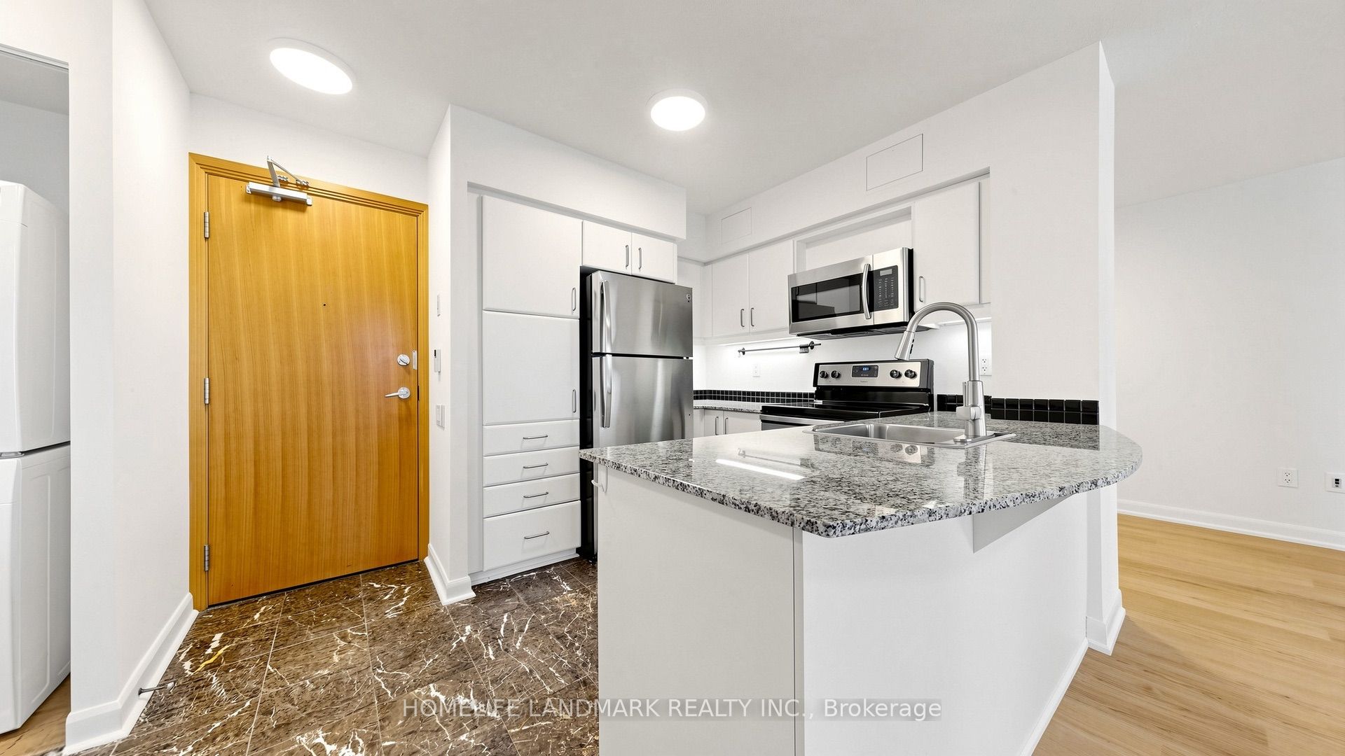 33 Sheppard Avenue E 1105 Property Photo 13