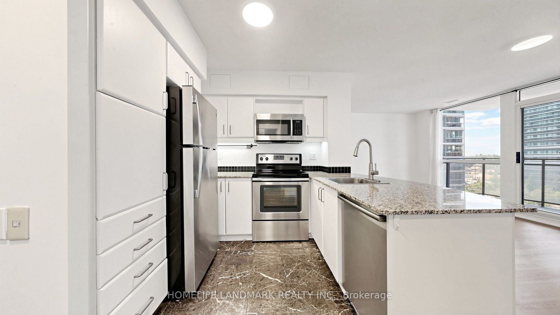33 Sheppard Avenue E 1105 Property Photo 14