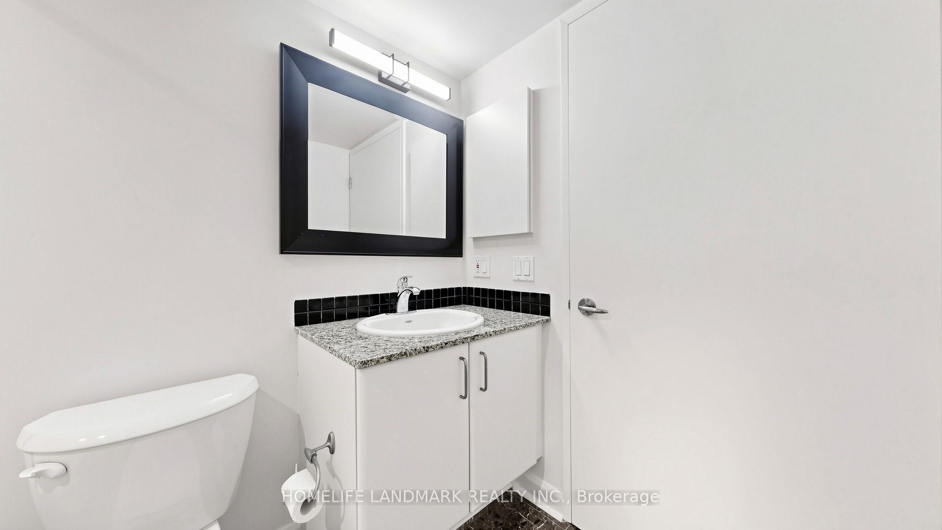 33 Sheppard Avenue E 1105 Property Photo 20