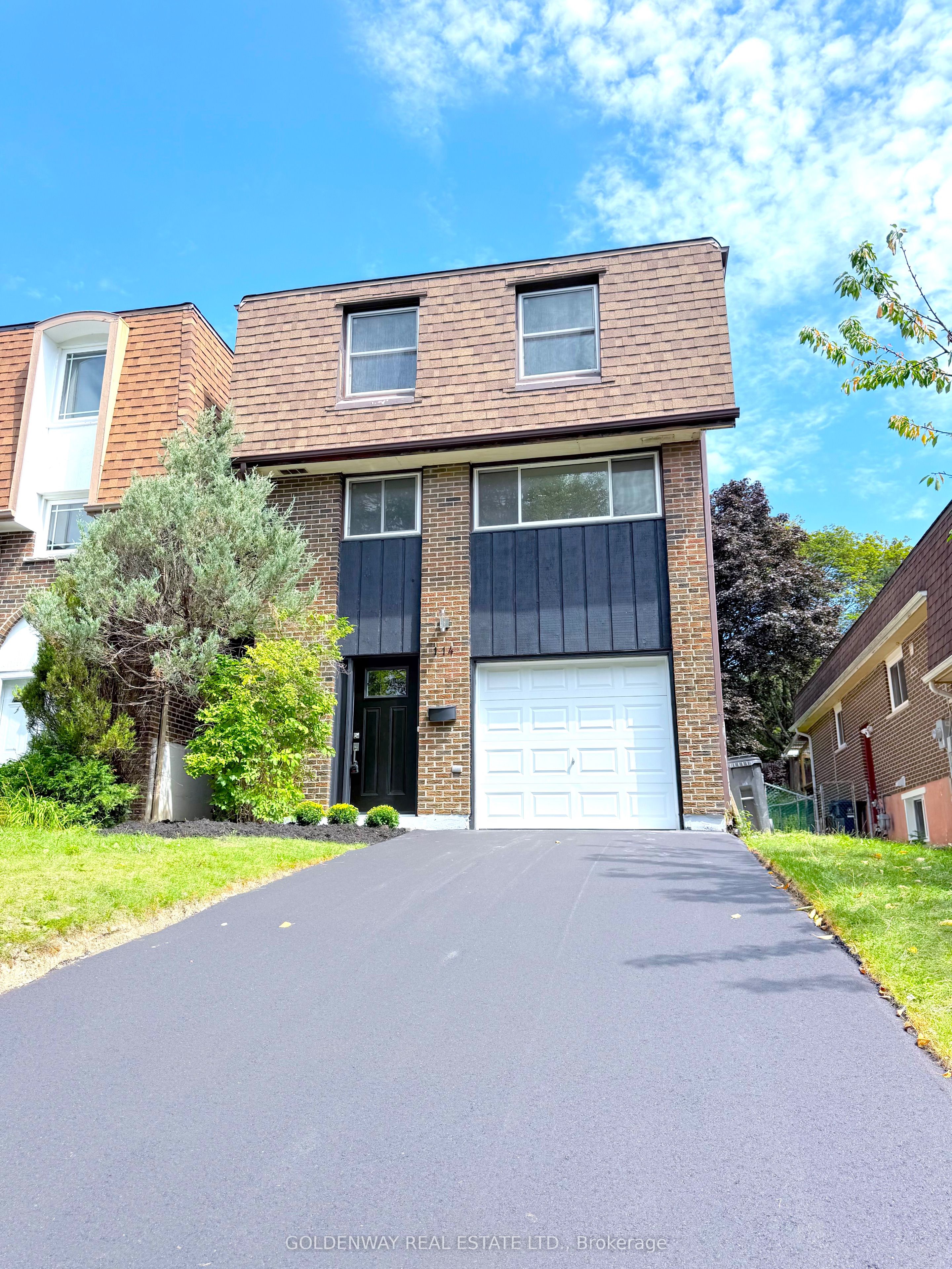 114 Loganberry Crescent