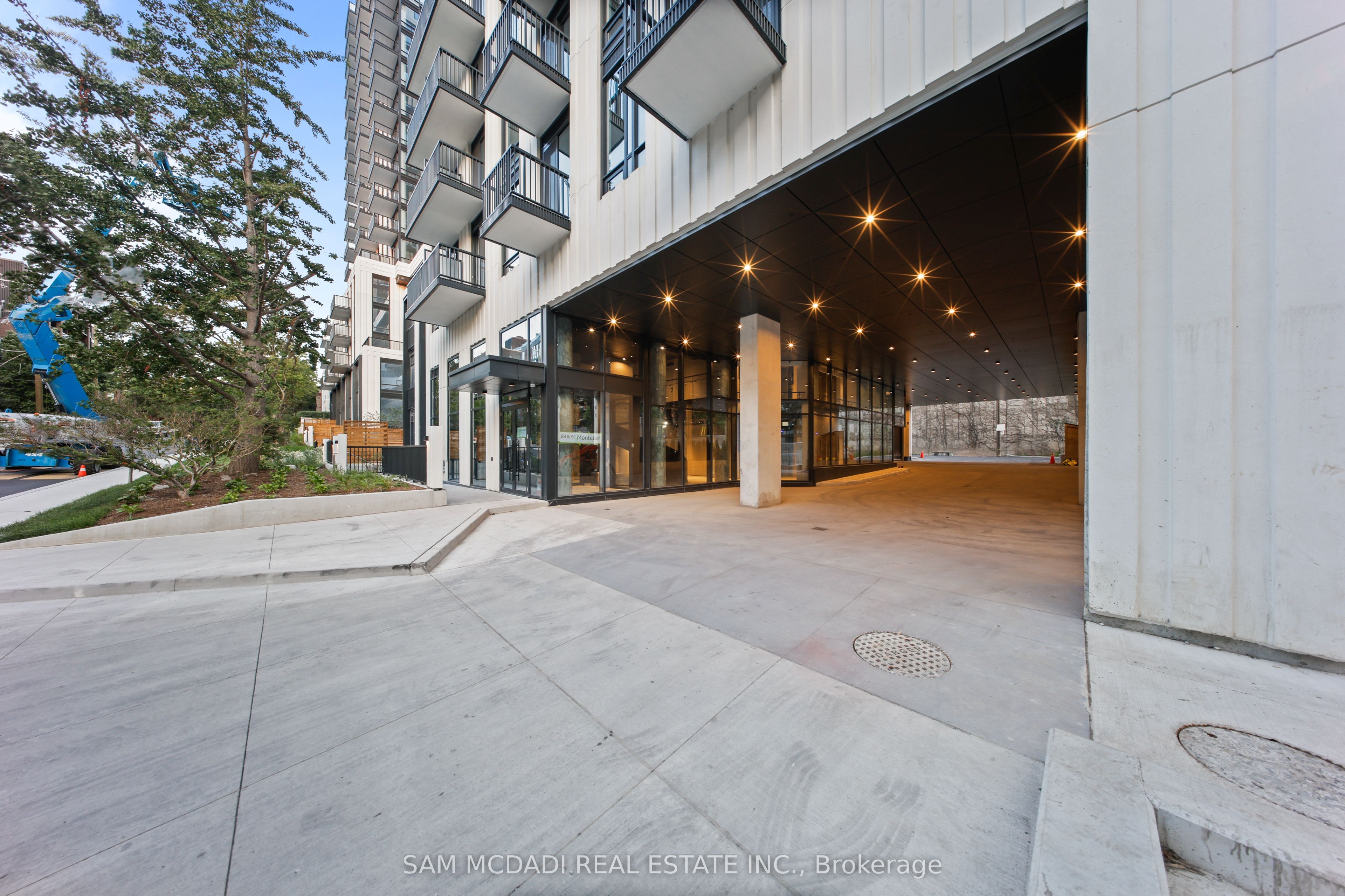 89 Montclair Avenue 1122 Property Photo 6