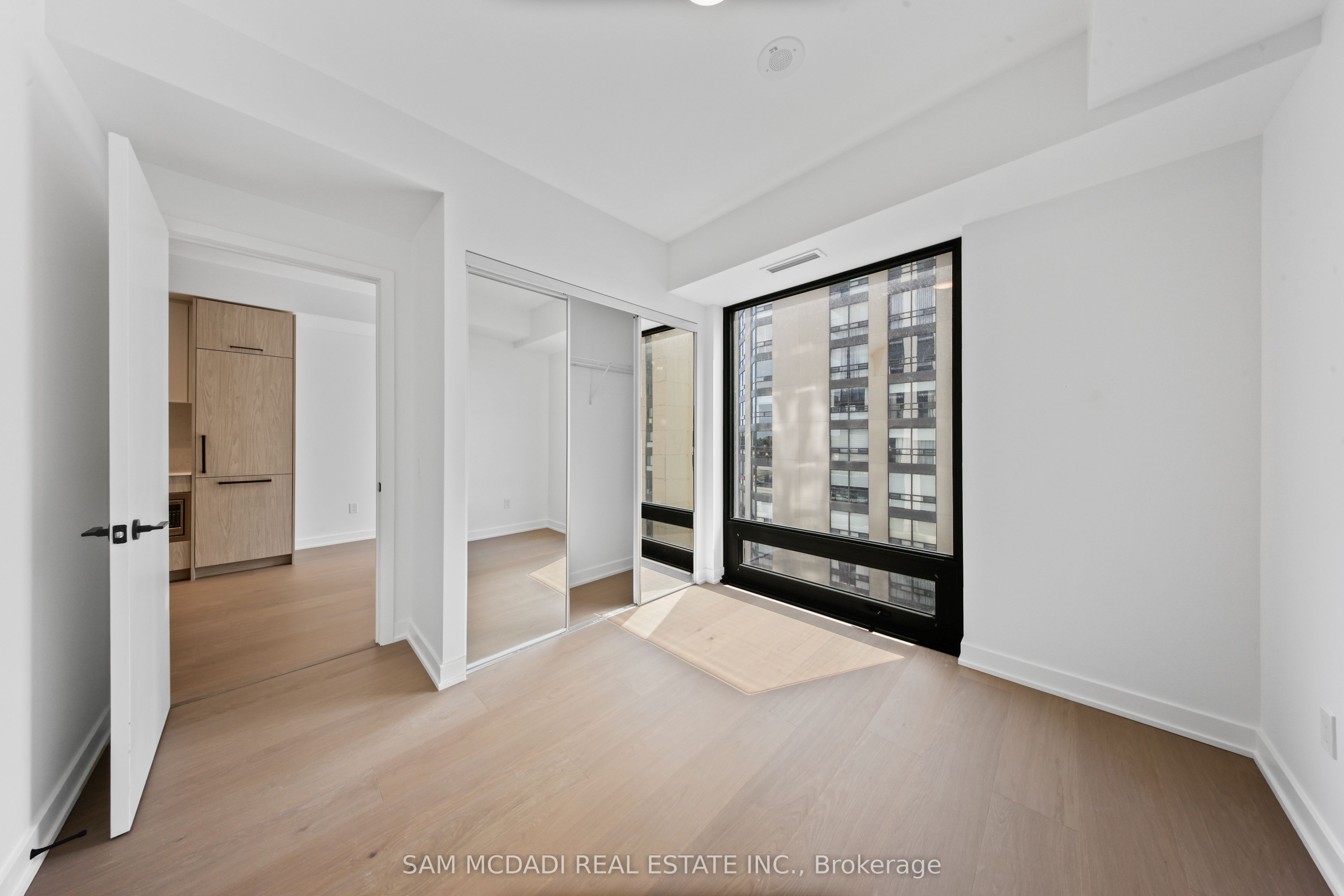 89 Montclair Avenue 1122 Property Photo 14