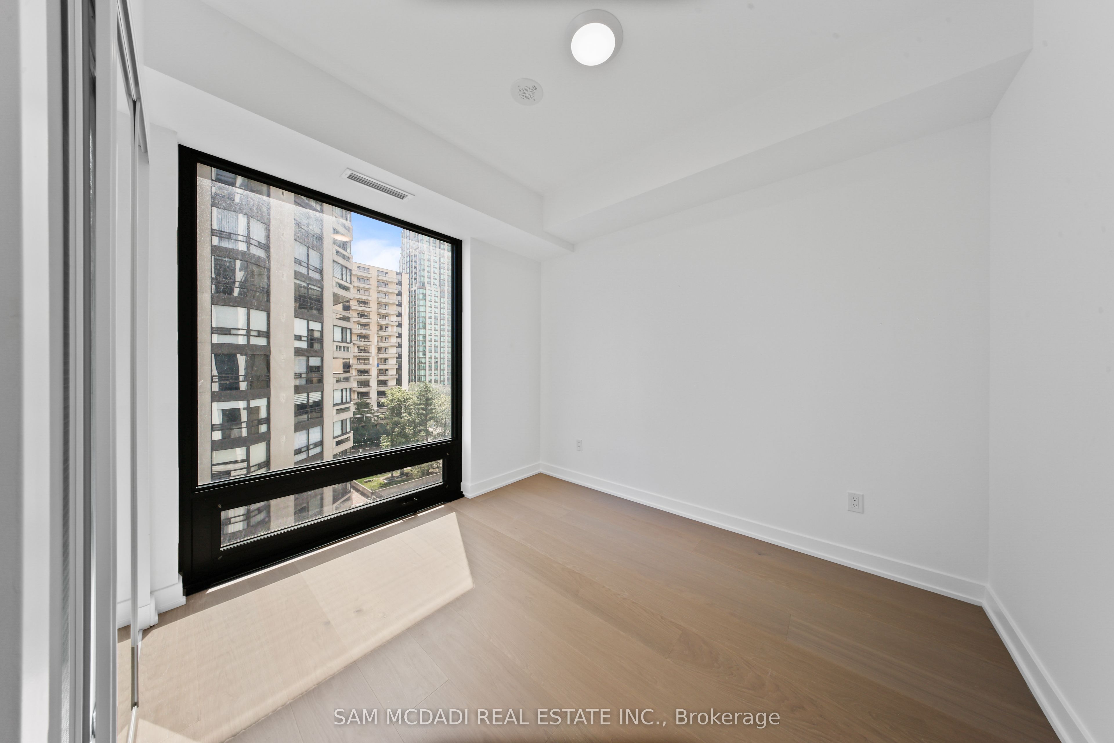 89 Montclair Avenue 1122 Property Photo 15