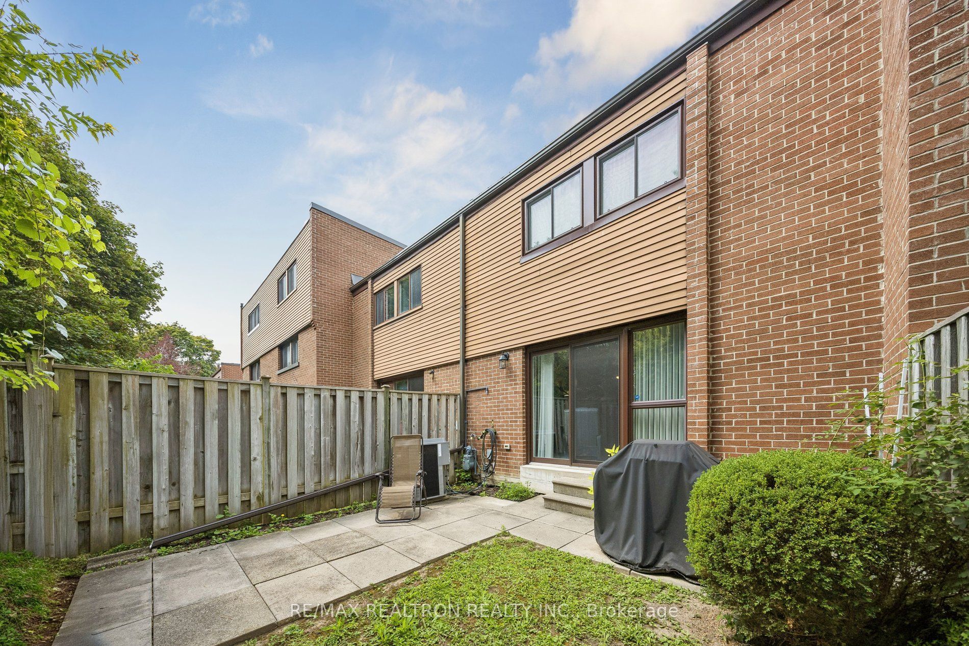 168 Song Meadoway Property Photo 45