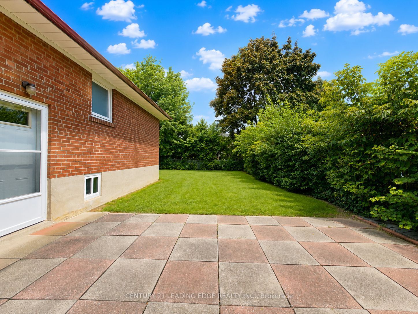 46 Adamede Crescent Property Photo 3