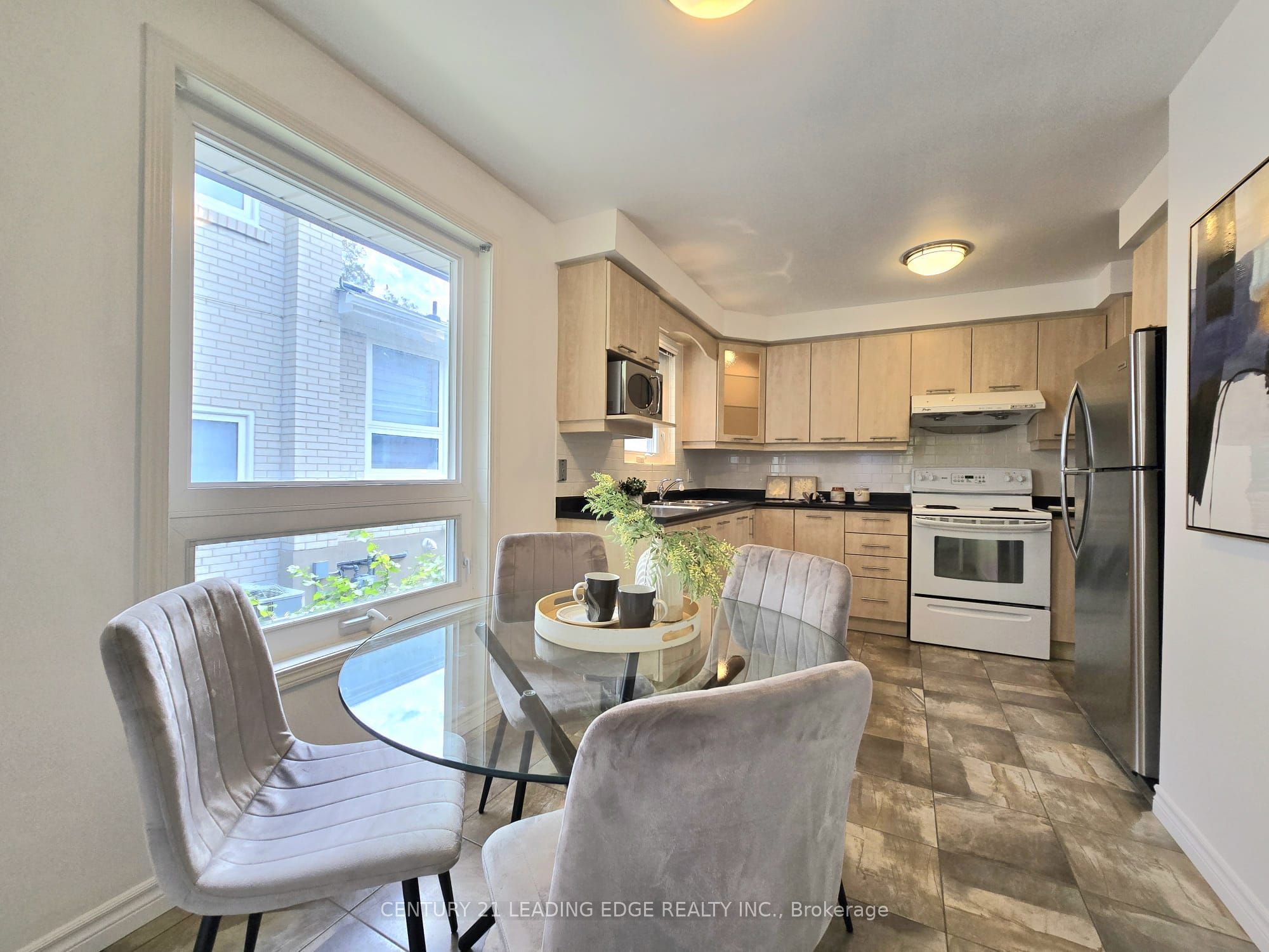 46 Adamede Crescent Property Photo 13