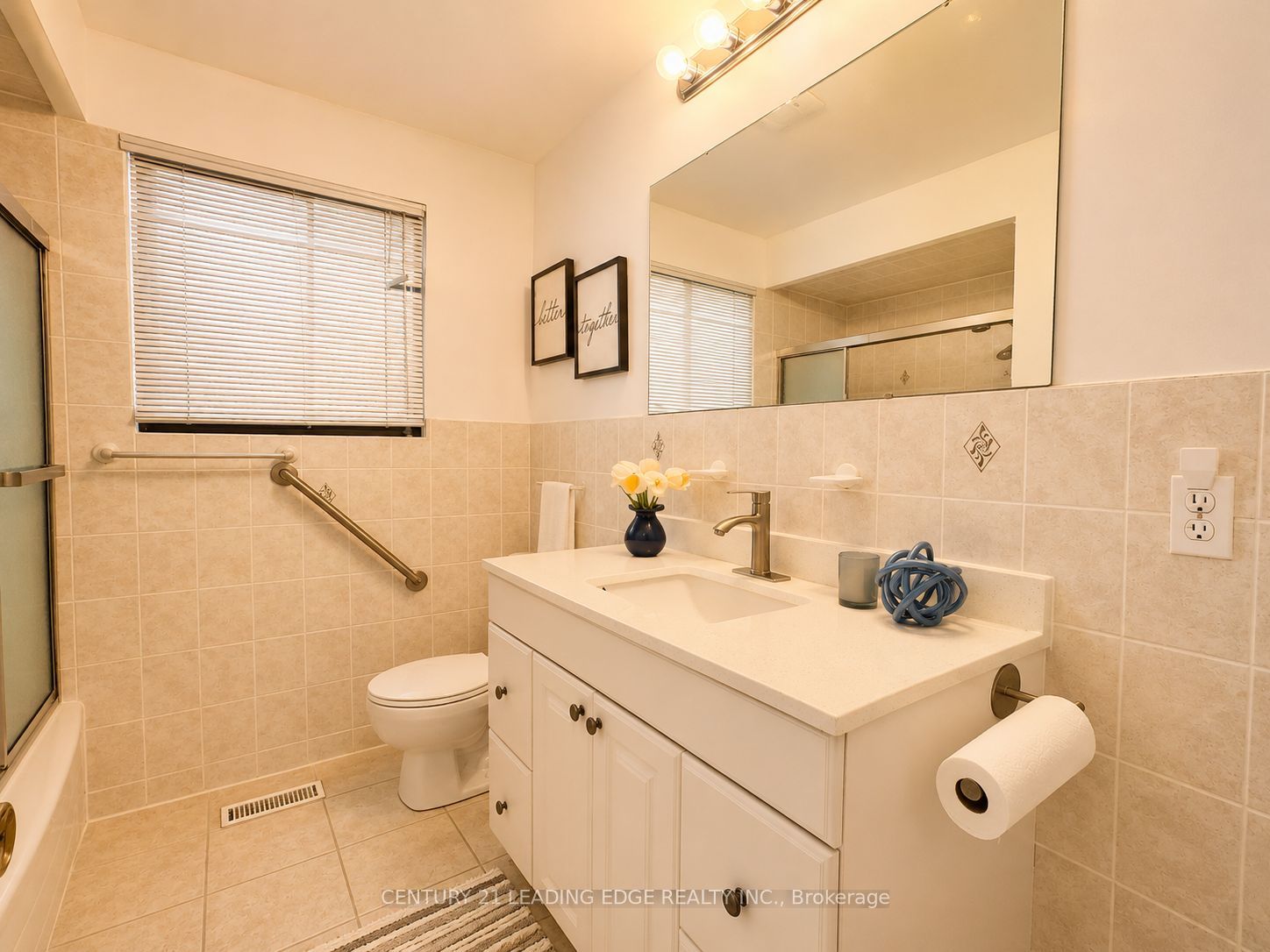 46 Adamede Crescent Property Photo 24