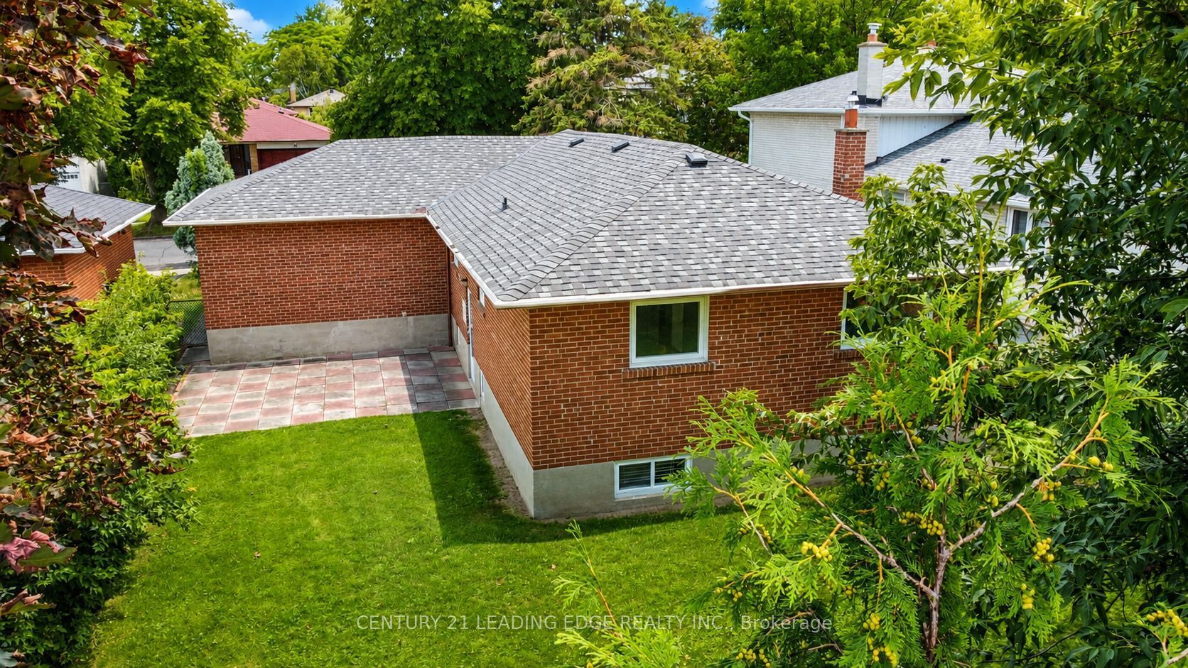 46 Adamede Crescent Property Photo 35