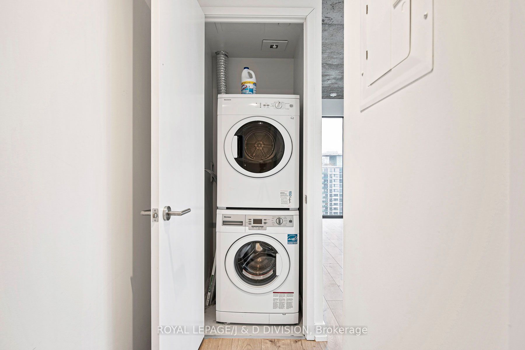 161 Roehampton Avenue 3103 Property Photo 19