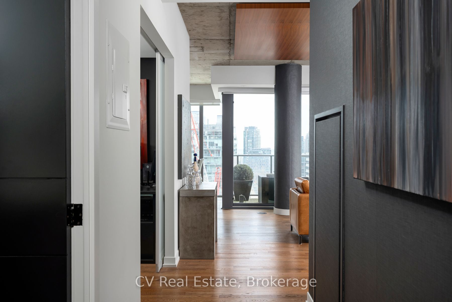 95 Bathurst Street 1305 Property Photo 6