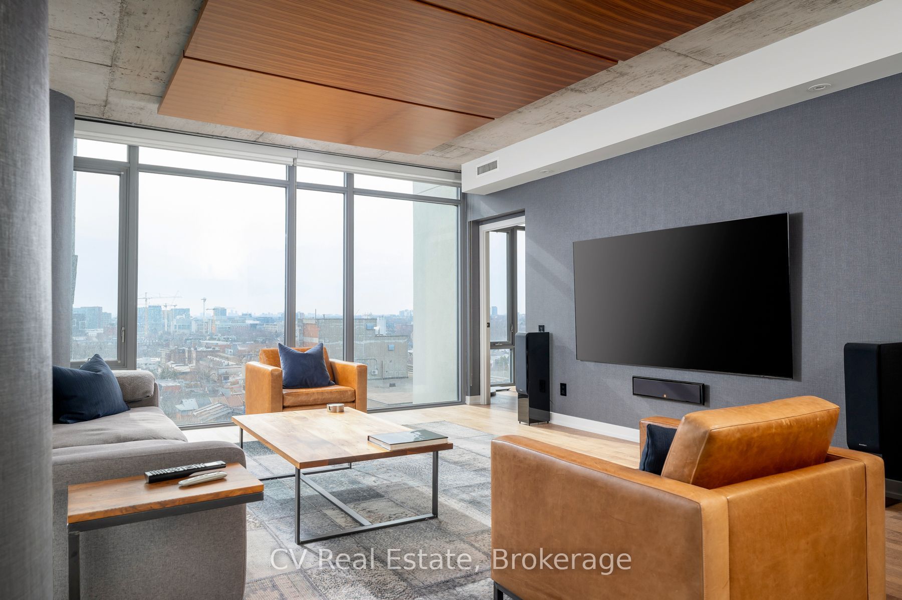 95 Bathurst Street 1305 Property Photo 9