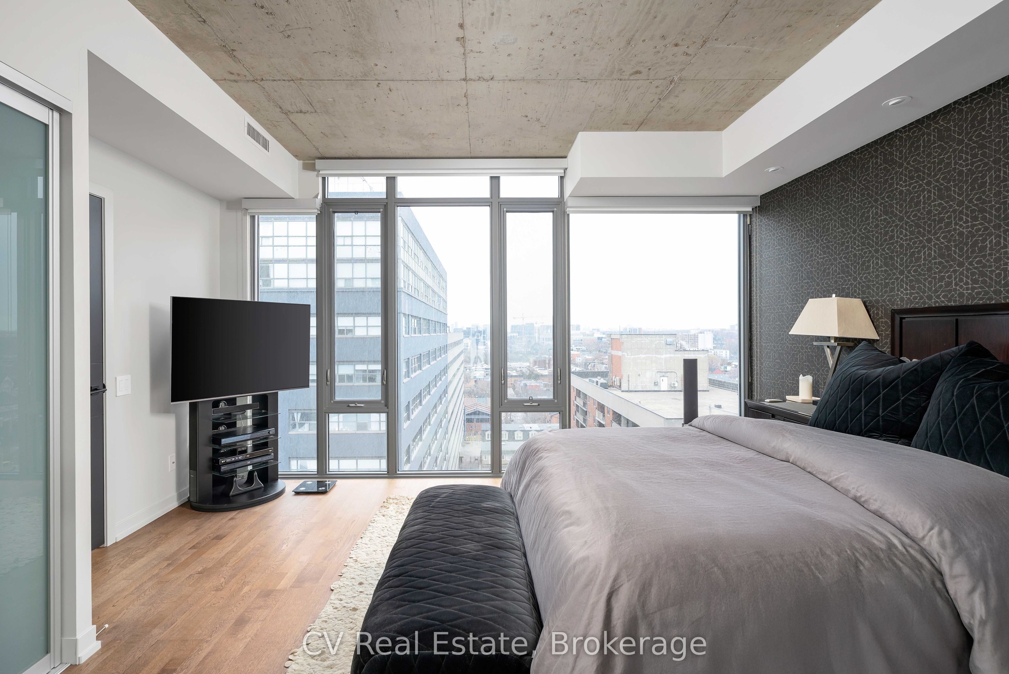 95 Bathurst Street 1305 Property Photo 18