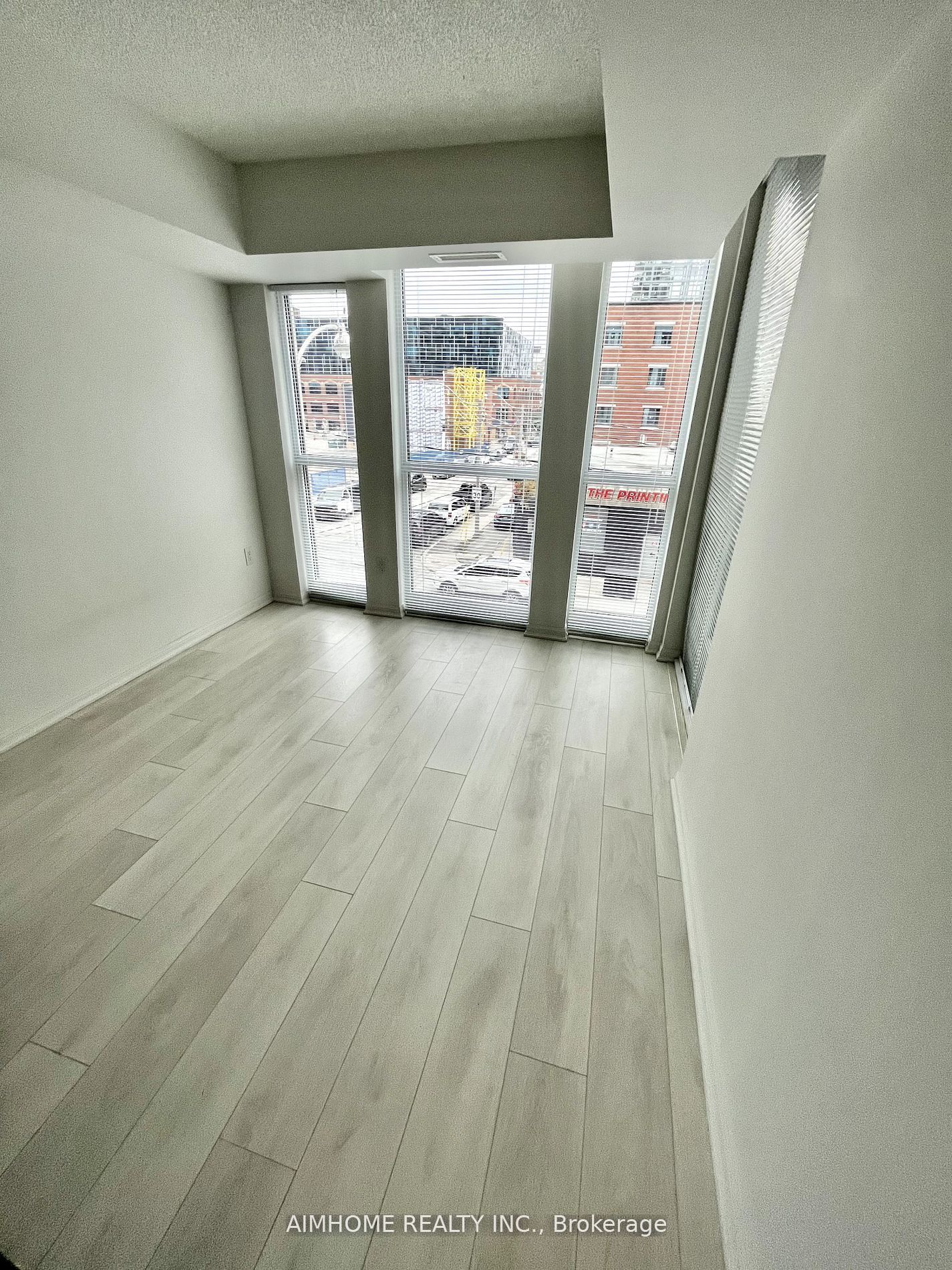 400 Adelaide Street E 305 Property Photo 4