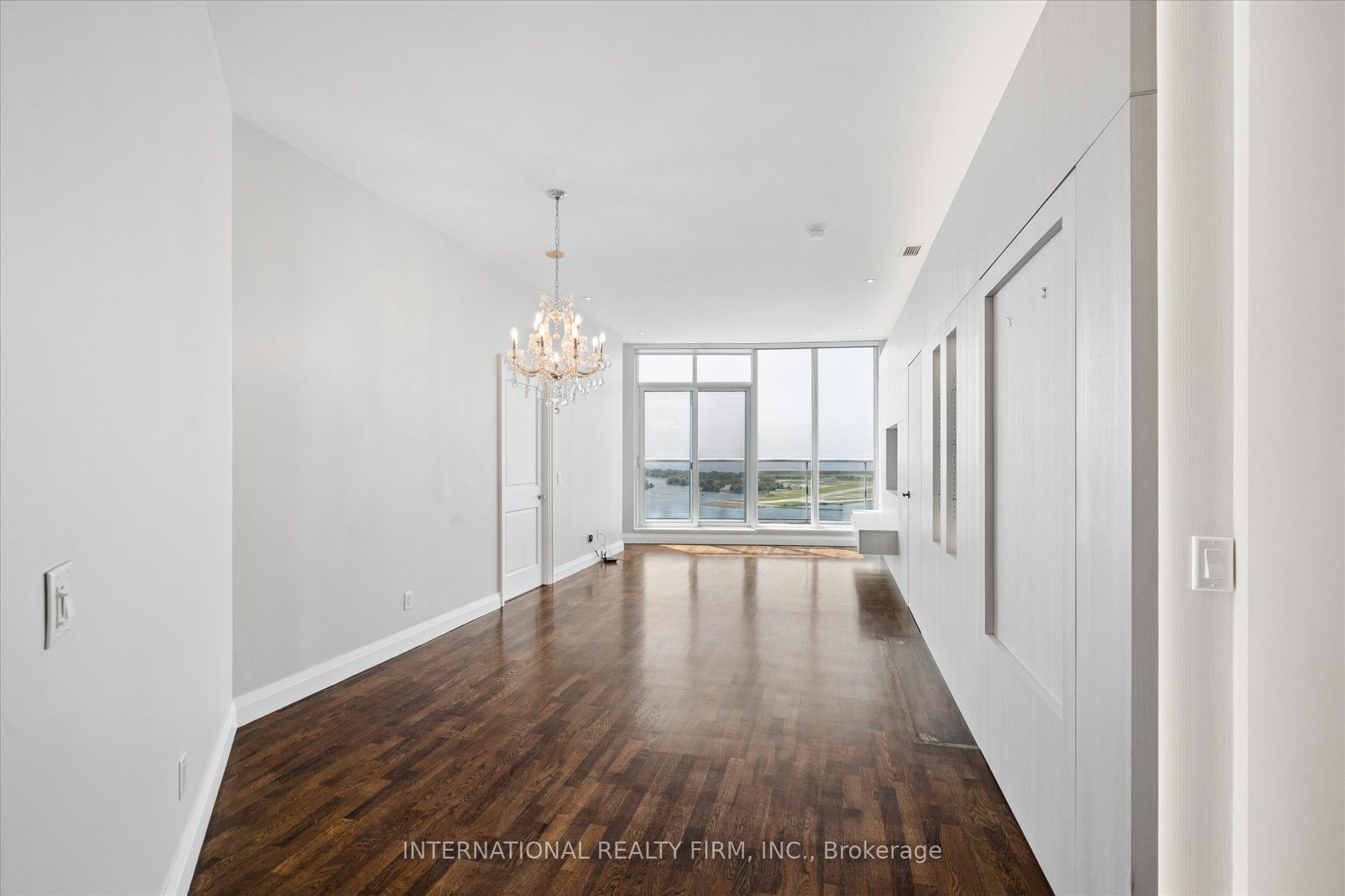 218 Queens Quay W Ph4 Property Photo 11