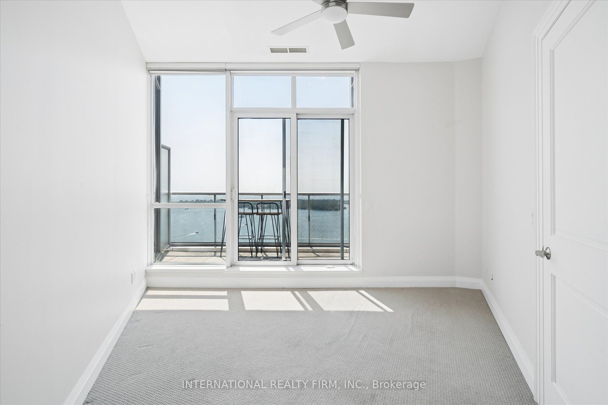 218 Queens Quay W Ph4 Property Photo 28