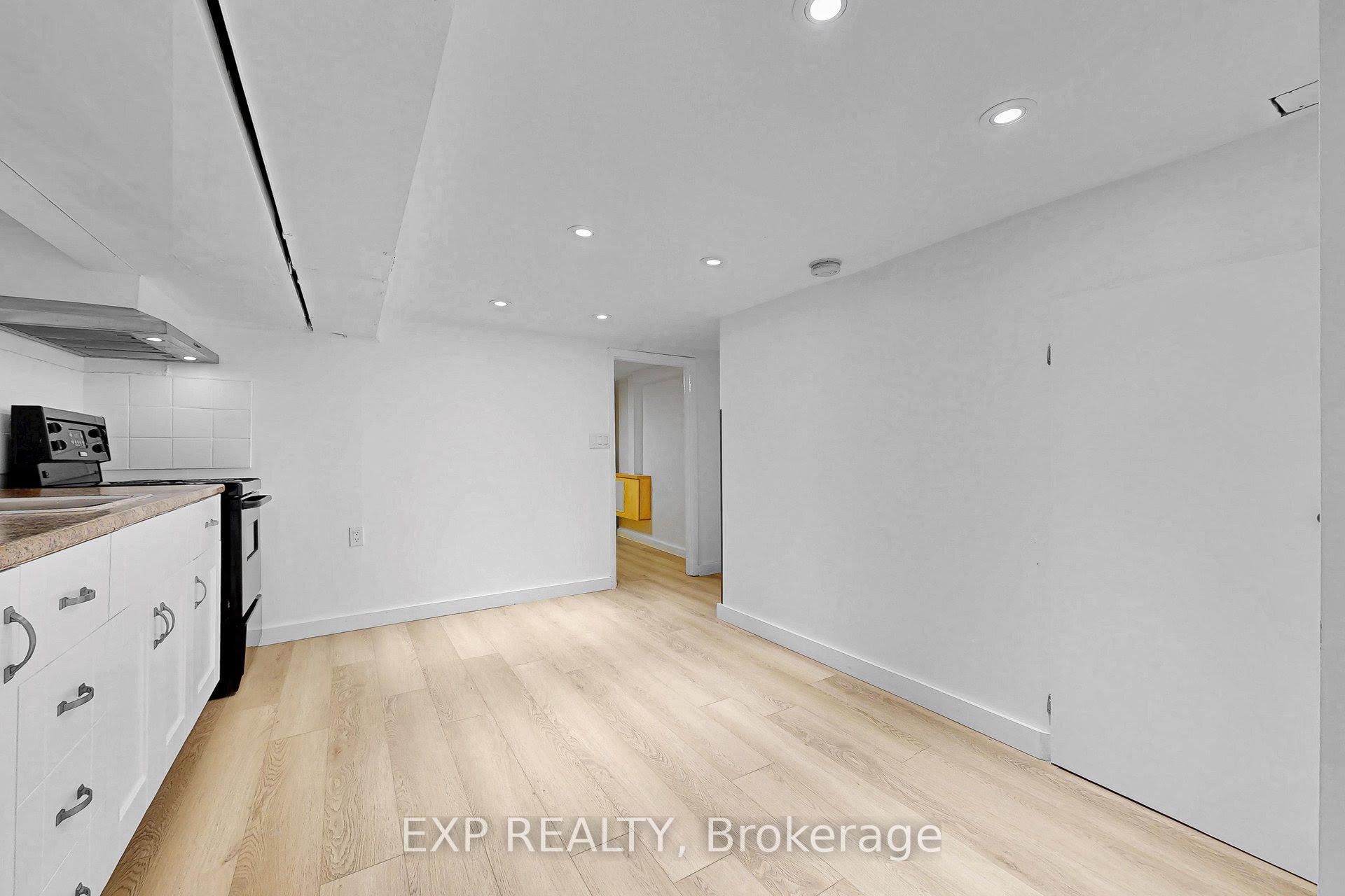 858 Manning Avenue Bsmt Property Photo 11