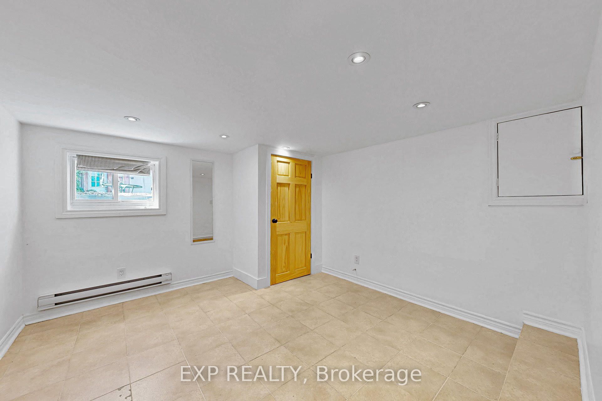 858 Manning Avenue Bsmt Property Photo 18