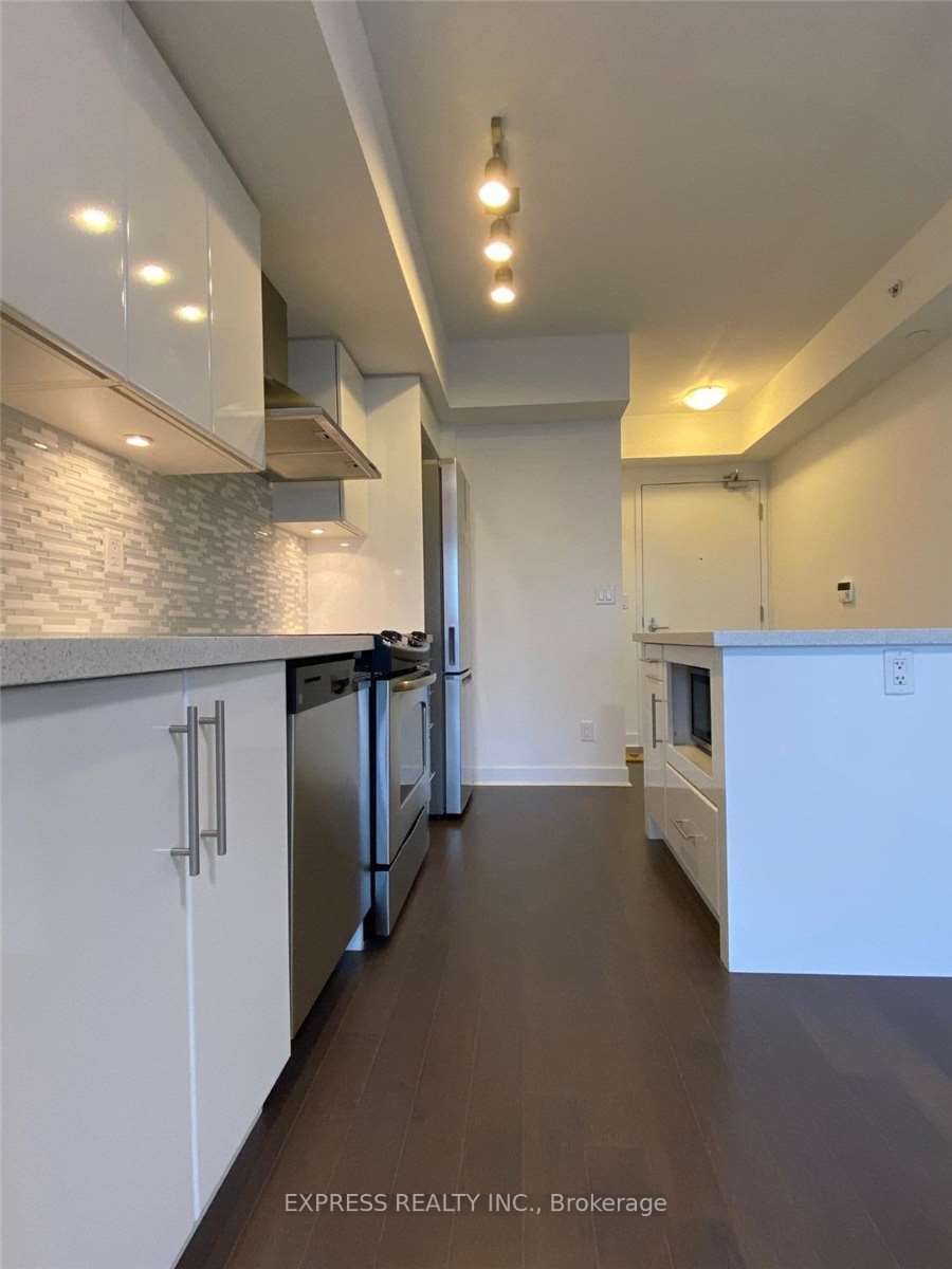 58 Orchard View Boulevard 1601 Property Photo 6