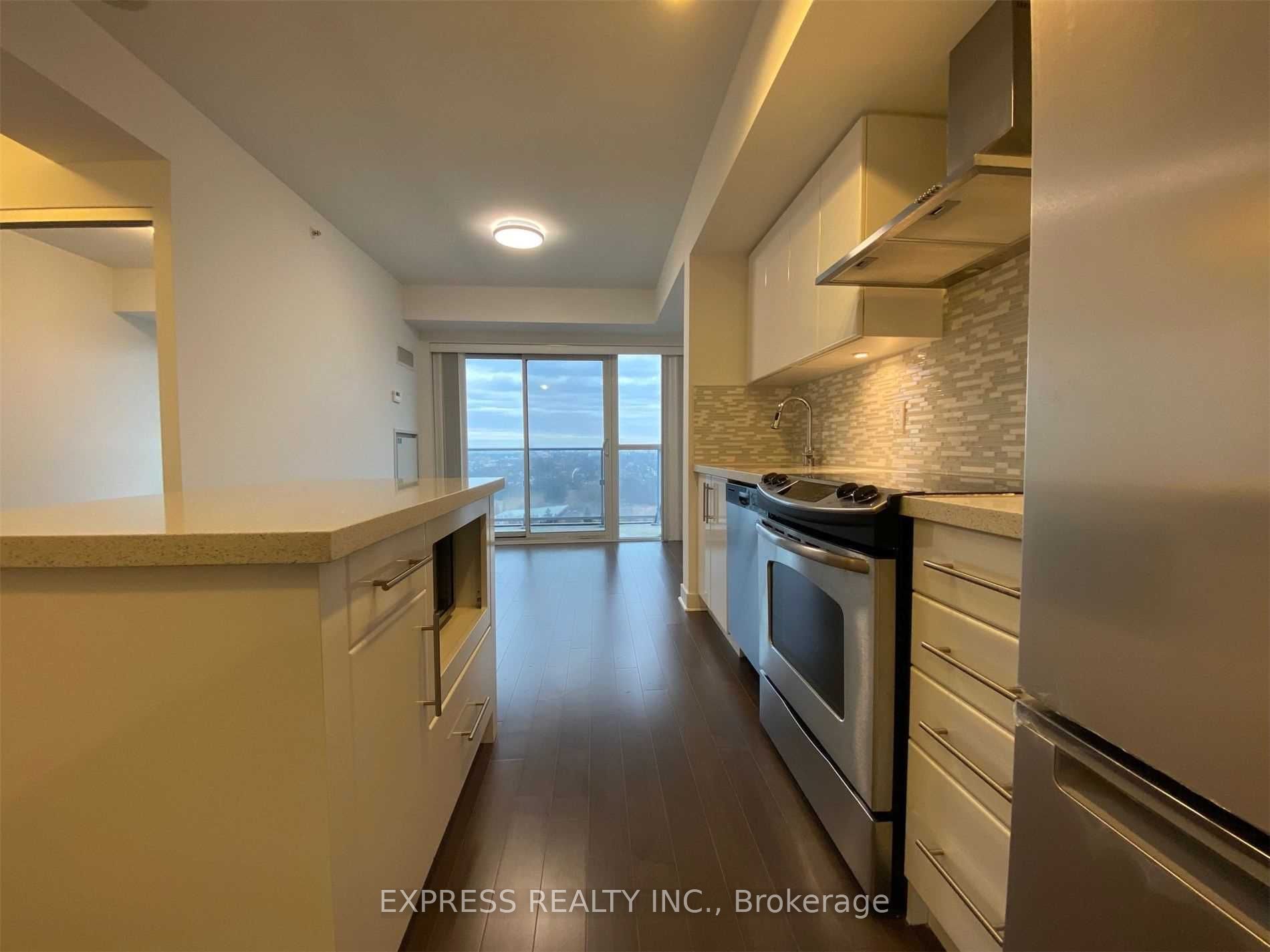 58 Orchard View Boulevard 1601 Property Photo 7