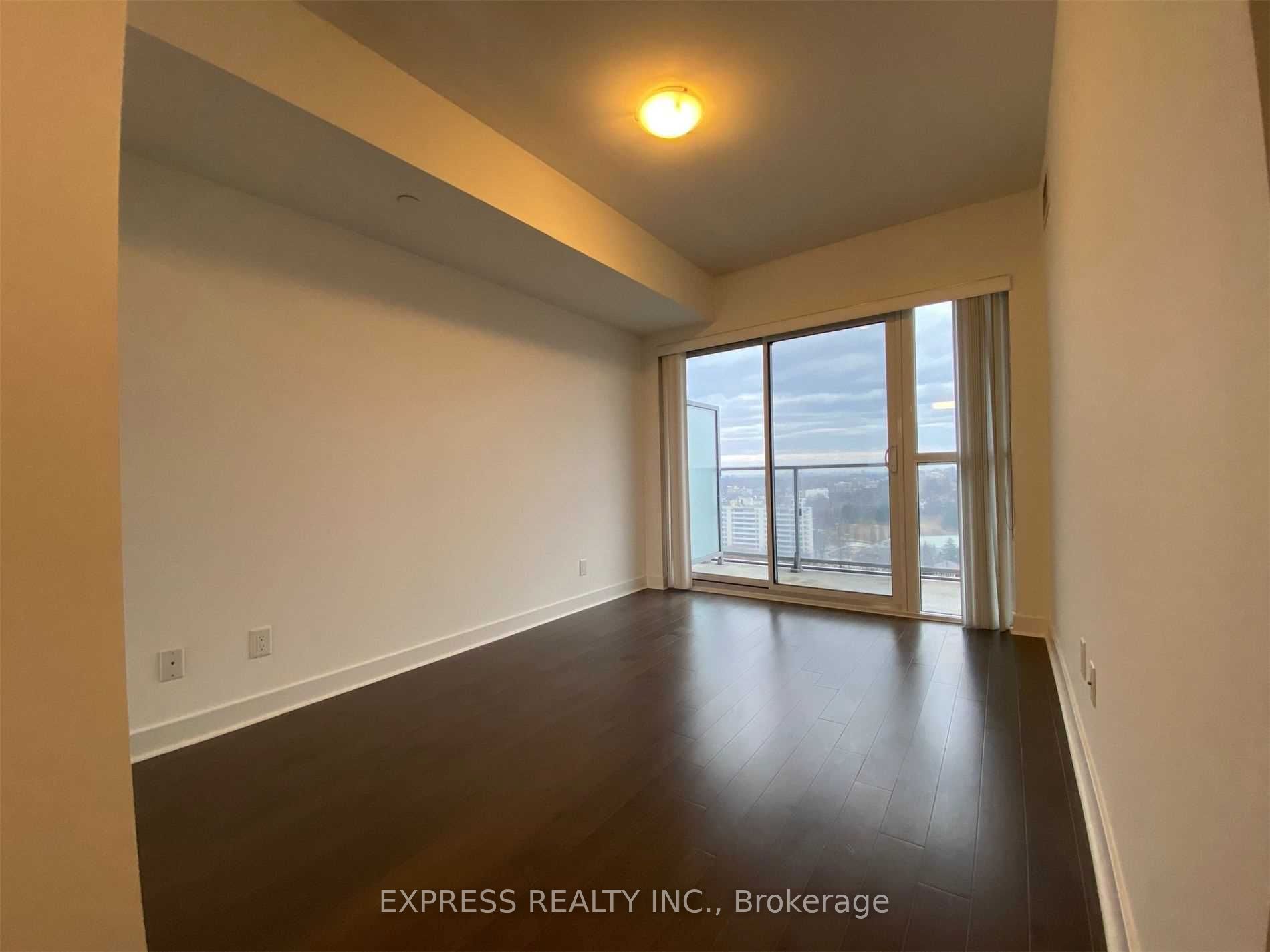 58 Orchard View Boulevard 1601 Property Photo 14