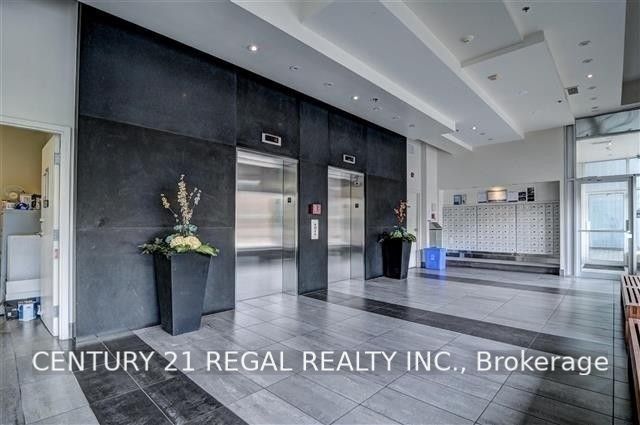 60 Bathurst Street 305 Property Photo 5