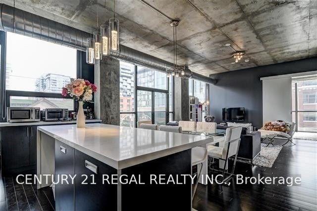 60 Bathurst Street 305 Property Photo 10