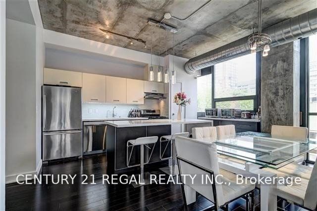 60 Bathurst Street 305 Property Photo 11