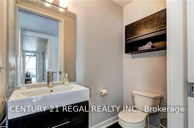 60 Bathurst Street 305 Property Photo 19