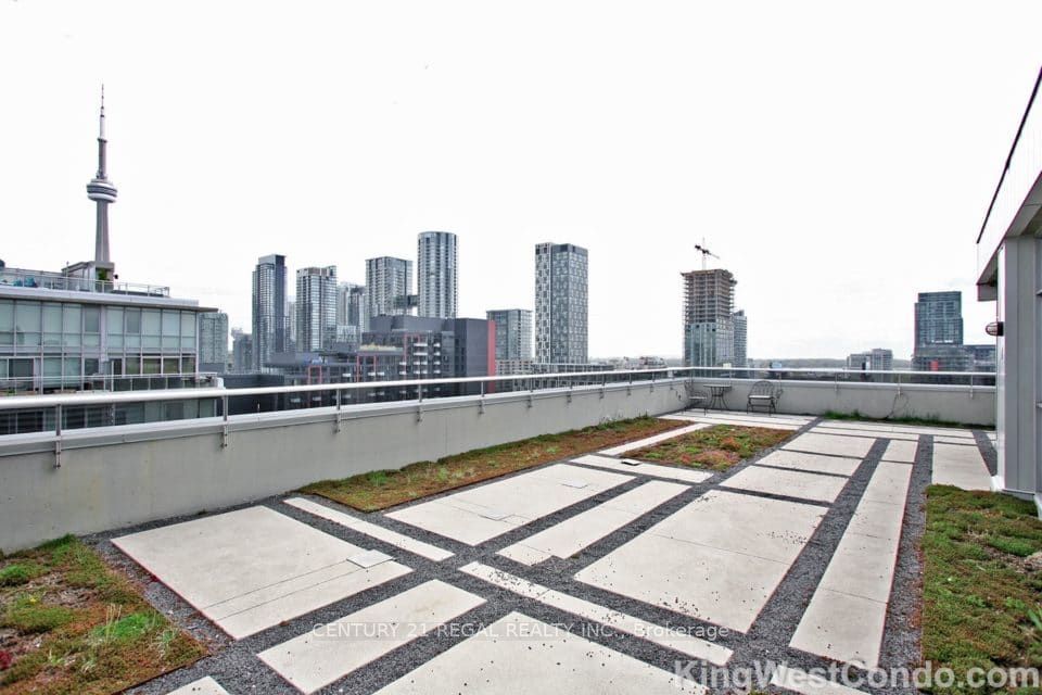 60 Bathurst Street 305 Property Photo 20