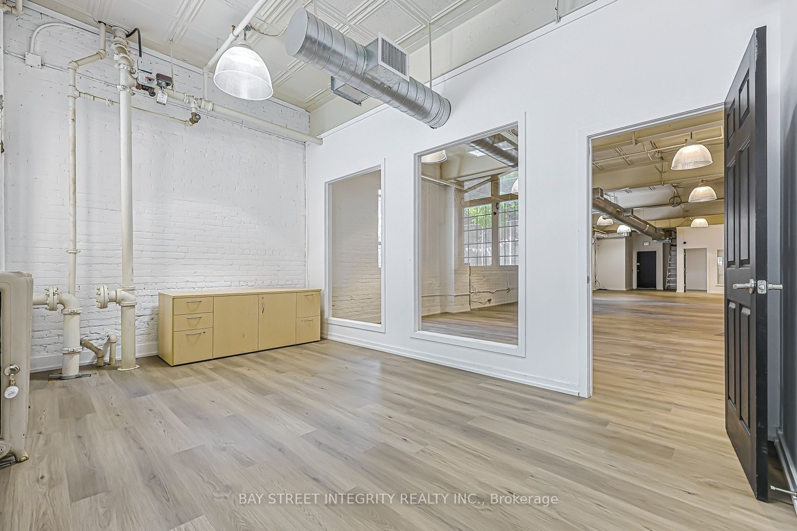 51 Bulwer Street Main Flr Property Photo 20